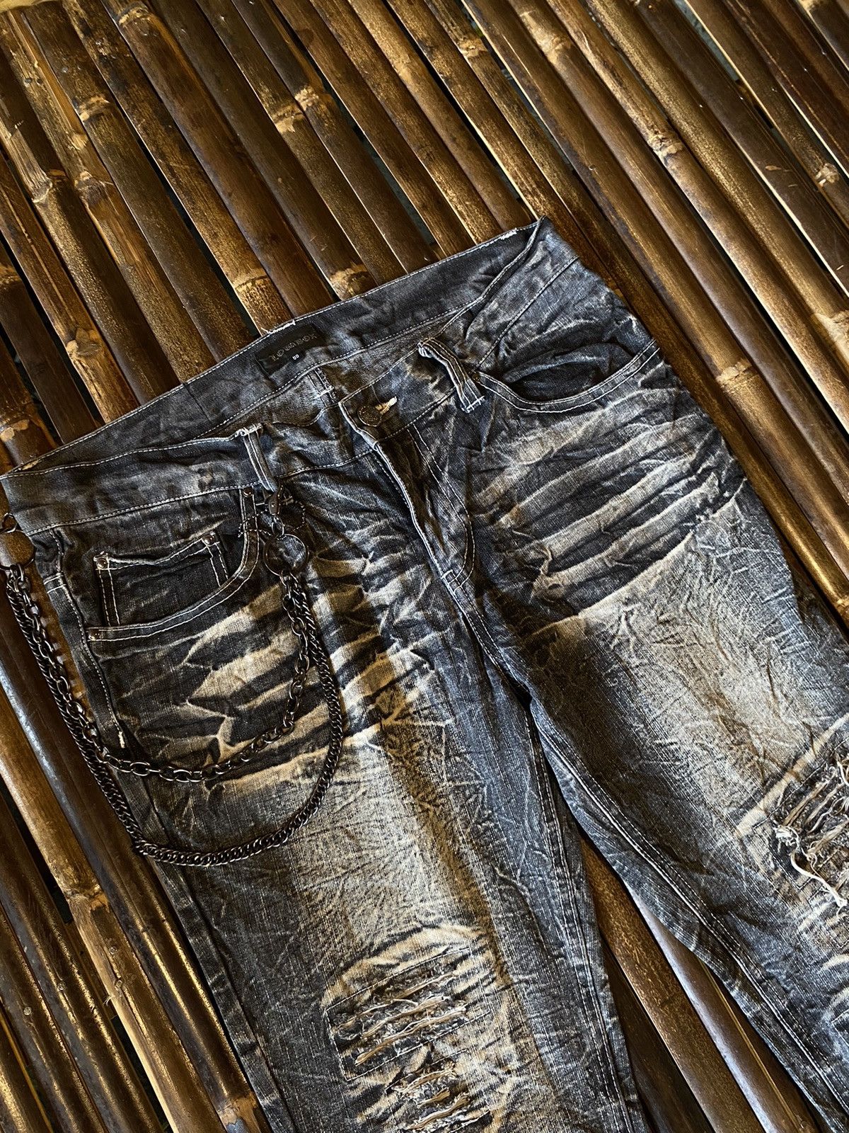 Lowbox Distressed Denim Jeans Punk Style