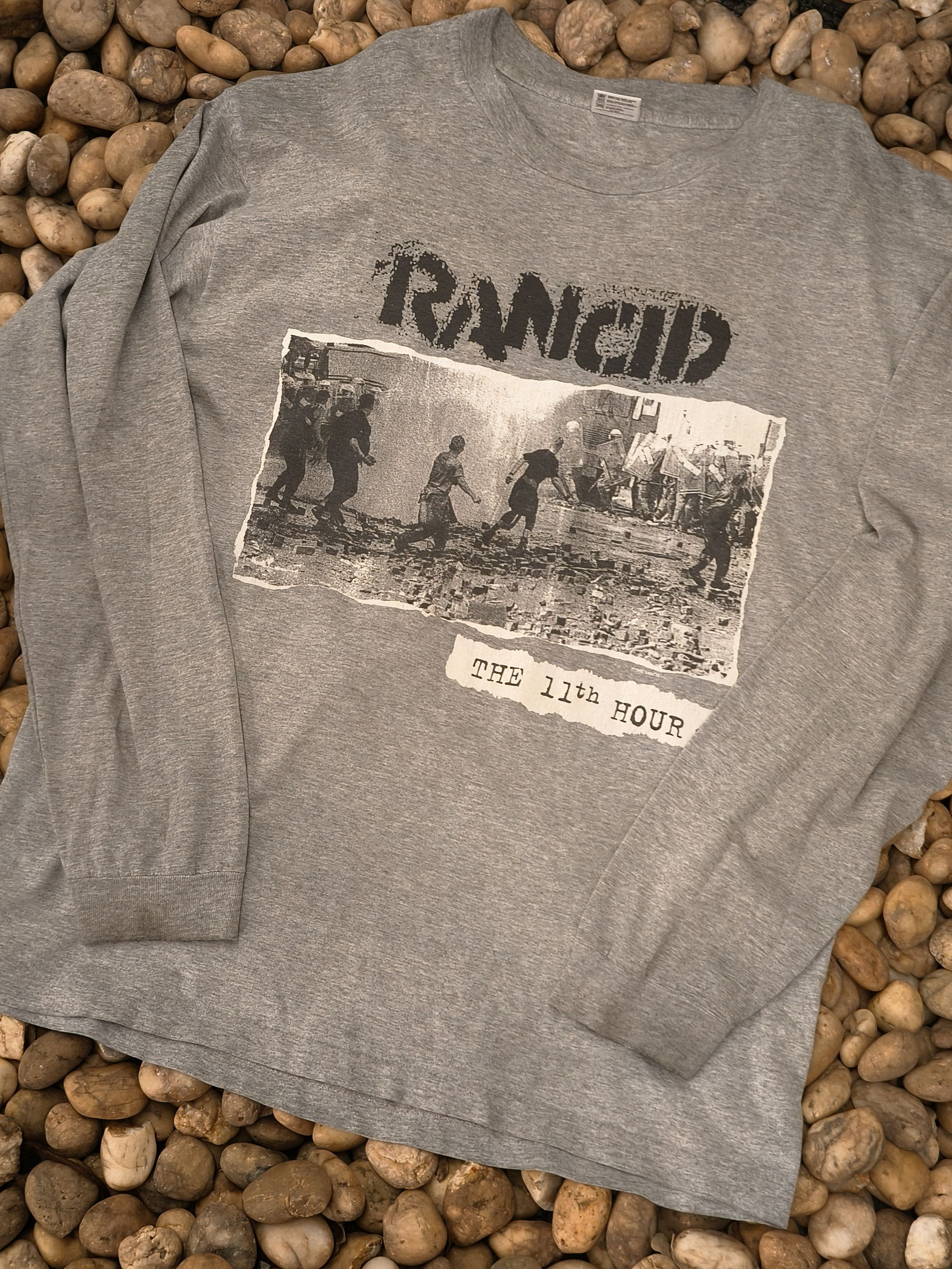 Band Tees Vintage 90s Rancid (The 11th Hour) Ls shirt Size US XL / EU 56 / 4 - 1 Thumbnail