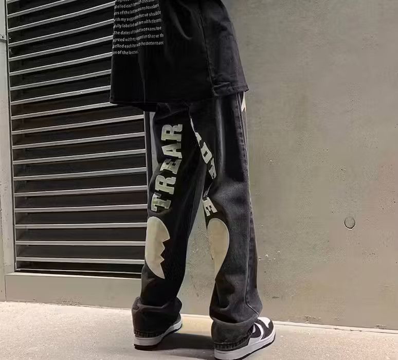 image of Vintage Streetwear Black Print Street Jeans, Men's (Size 32)