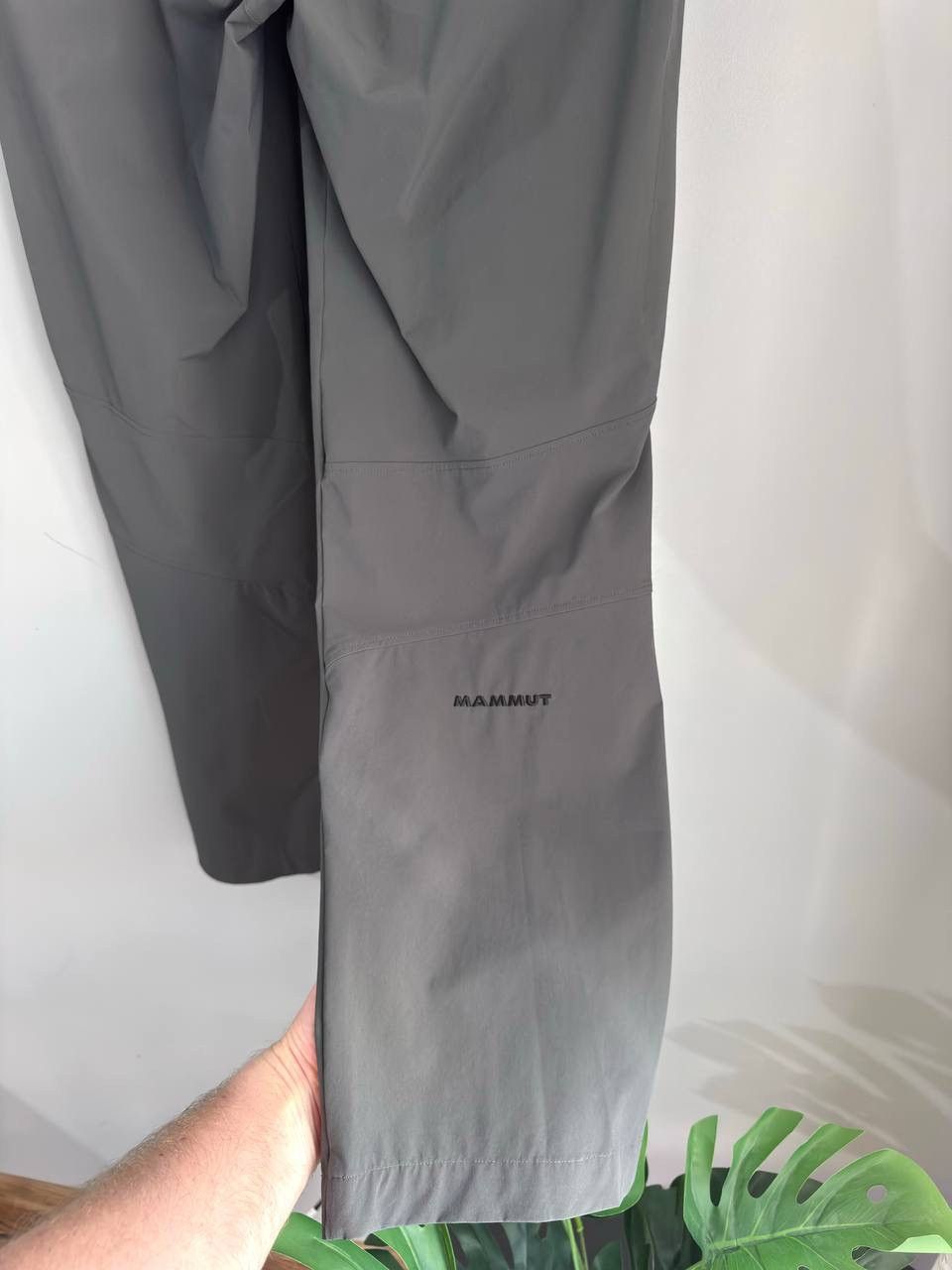 Mammut Mammut Women's Outdoor Hiking Lightweight Pants, UK14 / US10 Size 32" / US 10 / IT 46 - 13 Thumbnail