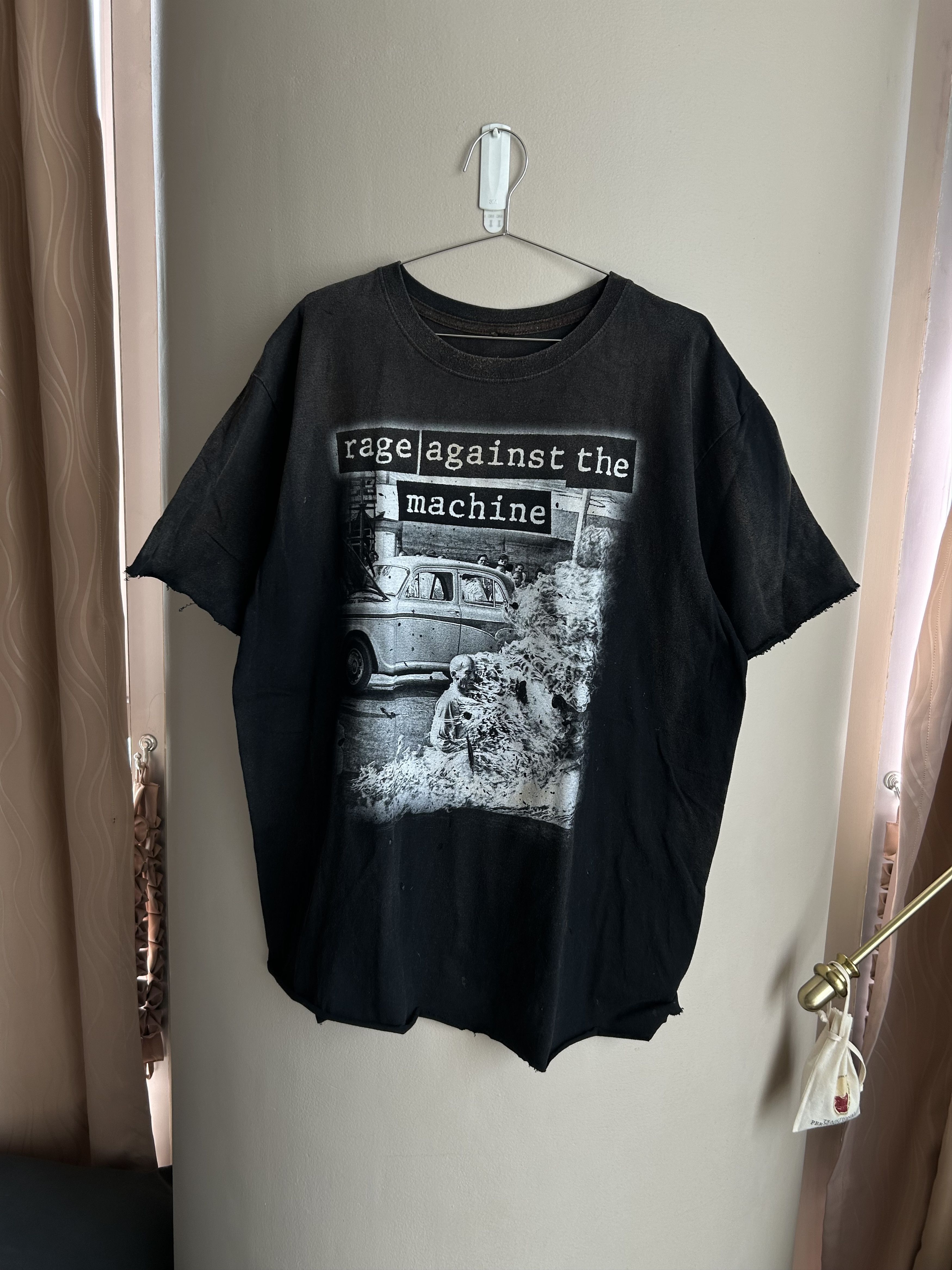 Band Tees 00s Thrashed Rage Against The Machine Vintage Fader Size US XL / EU 56 / 4 - 1 Thumbnail