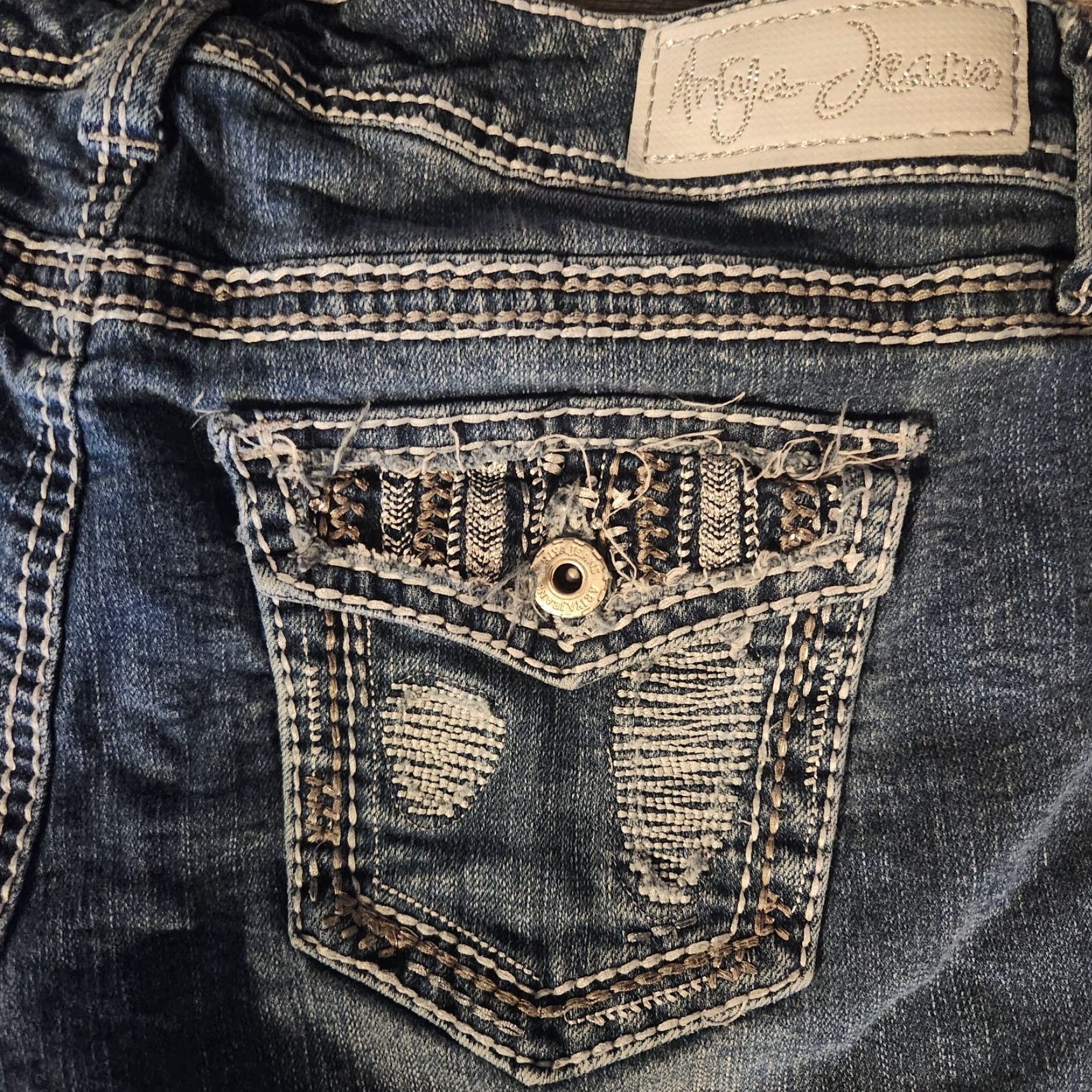Vintage Ariya Jeans Jeans Tr Release: Woman's Distressed Flair Boot Cut Sz 7 Embroidered Flap Pocket Denim Blue Regular Women Size 28" / US 6 / IT 42 - 4 Thumbnail