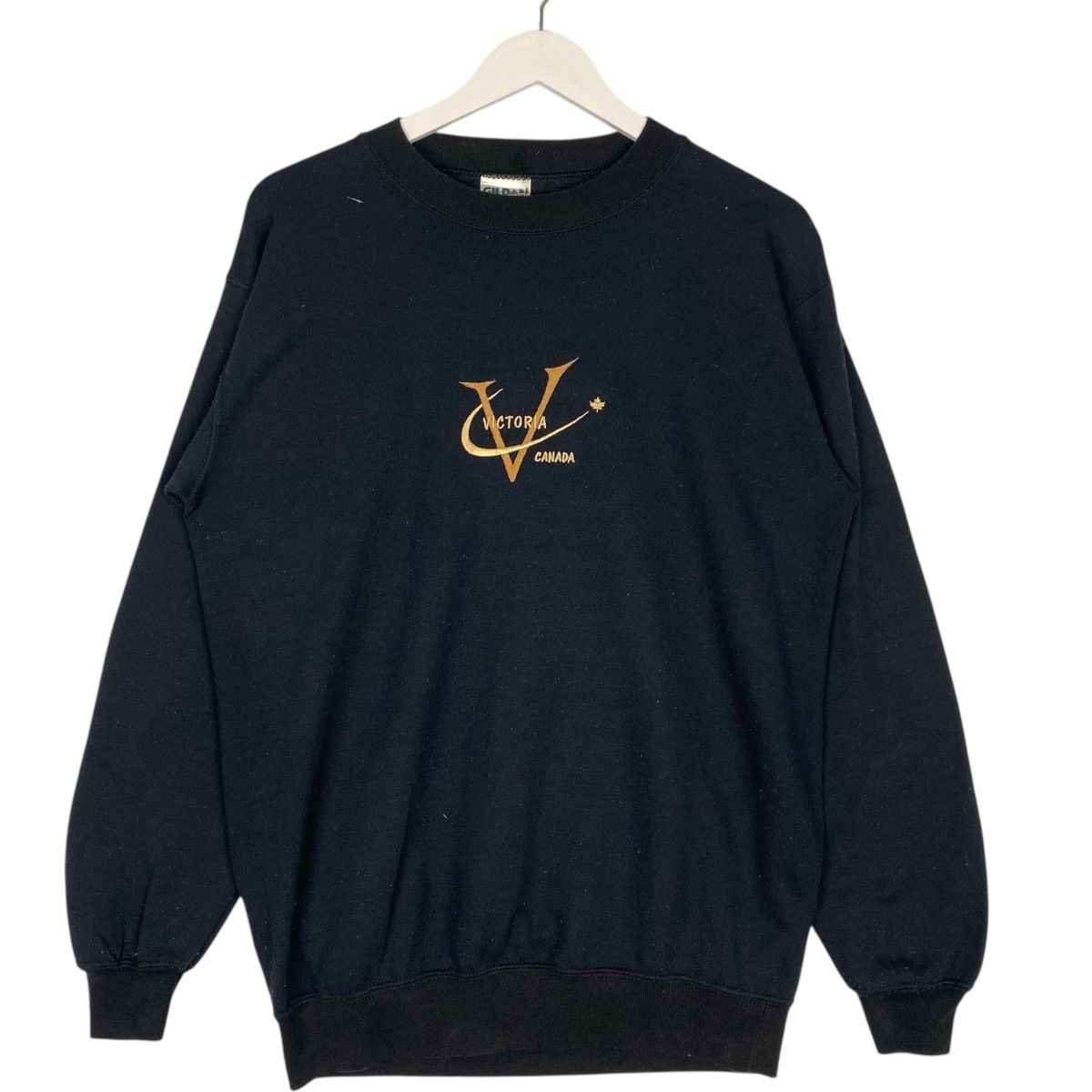 Vintage Vintage 90s Victoria Canada Sweatshirt Black Pullover Size S Size S / US 4 / IT 40 - 1 Thumbnail