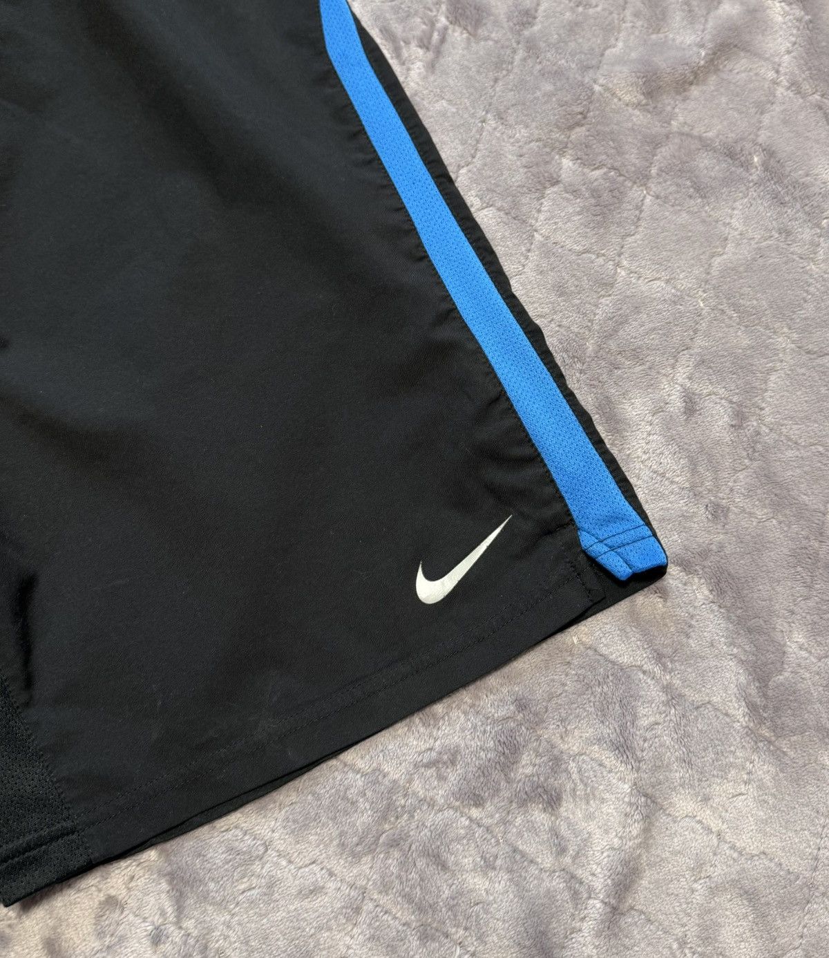 Nike × Vintage Vintage Nike Basketball Lined Shorts Size US 34 / EU 50 - 5 Thumbnail