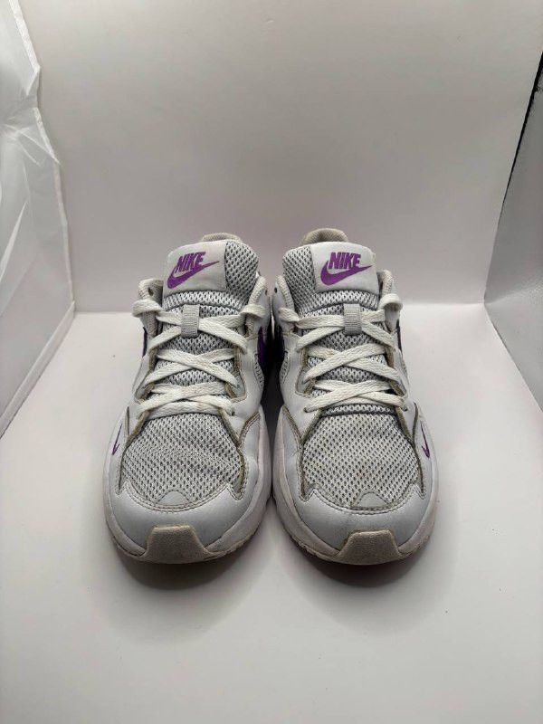 Nike Nike Air Max Excee White/Purple (Size 5Y/37.5) Size US 7.5 / IT 37.5 - 8 Thumbnail