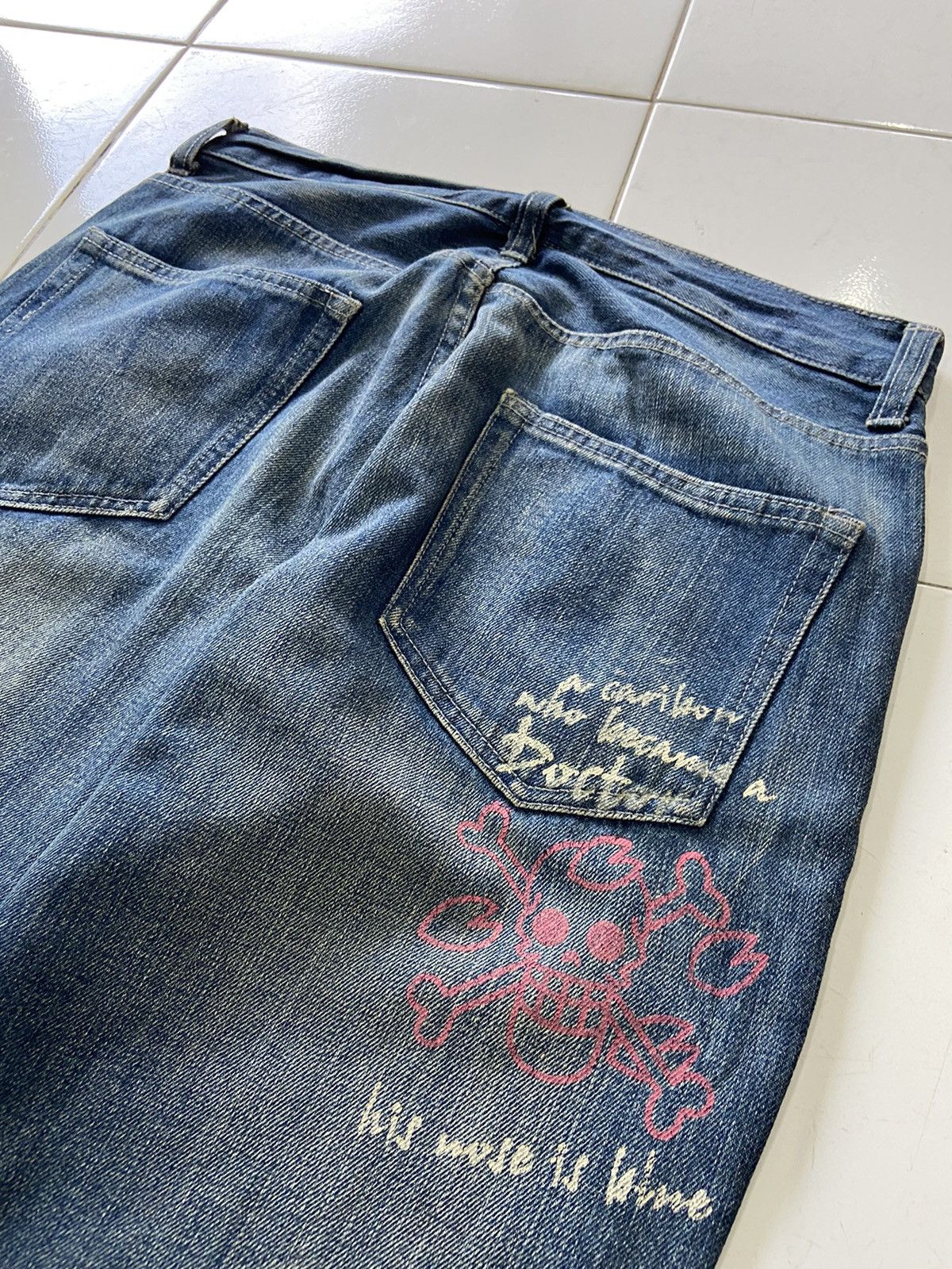 Anime VINTAGE ONE PIECE TONY CHOPPER OFFICIAL DENIM JEANS Size US 32 / EU 48 - 6 Thumbnail