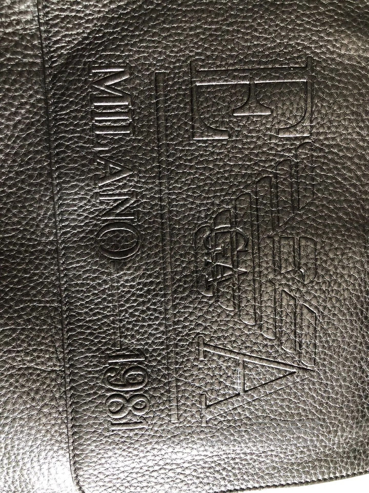 Armani Emporio Armani Commemorative Calfskin Shoulder Bag. Size ONE SIZE - 4 Thumbnail