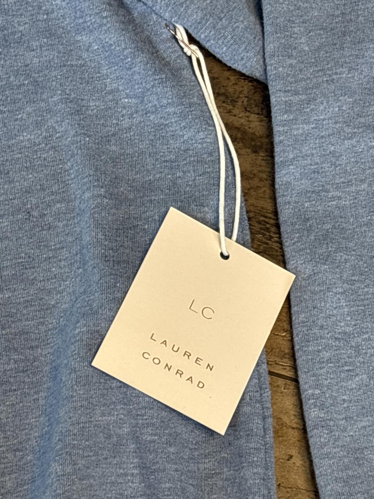 Lauren Conrad Lauren Conrad Medium Gray Hoodie with Embroidered Detail Size M / US 6-8 / IT 42-44 - 4 Thumbnail