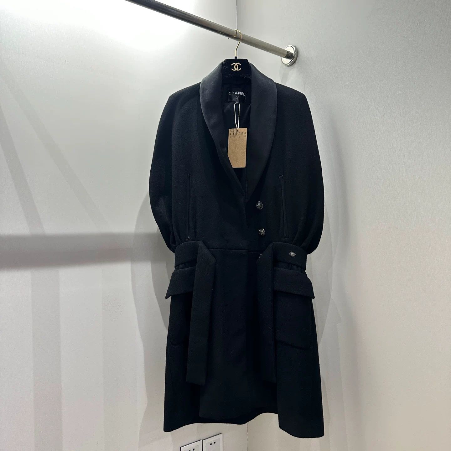 Chanel Chanel Sleeveless Cashmere Tie Belt Coat Size XXS / US 00 / IT 34 - 1 Thumbnail