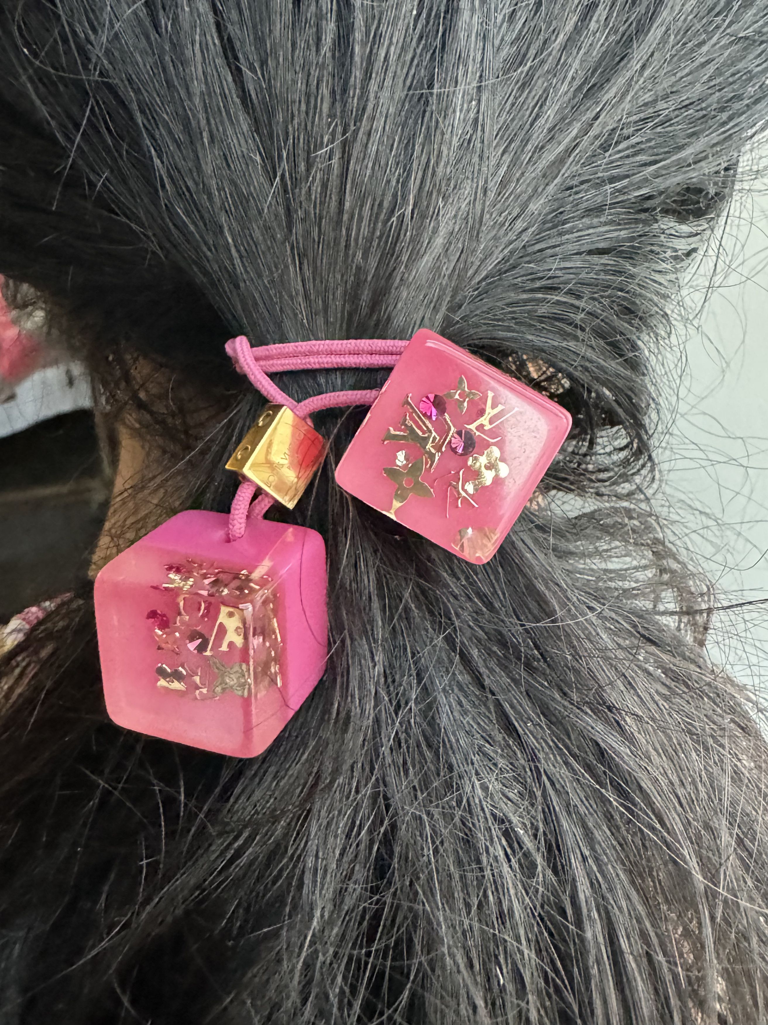 Louis Vuitton Louis Vuitton Monogram Pink Cube Hair Ties | Grailed