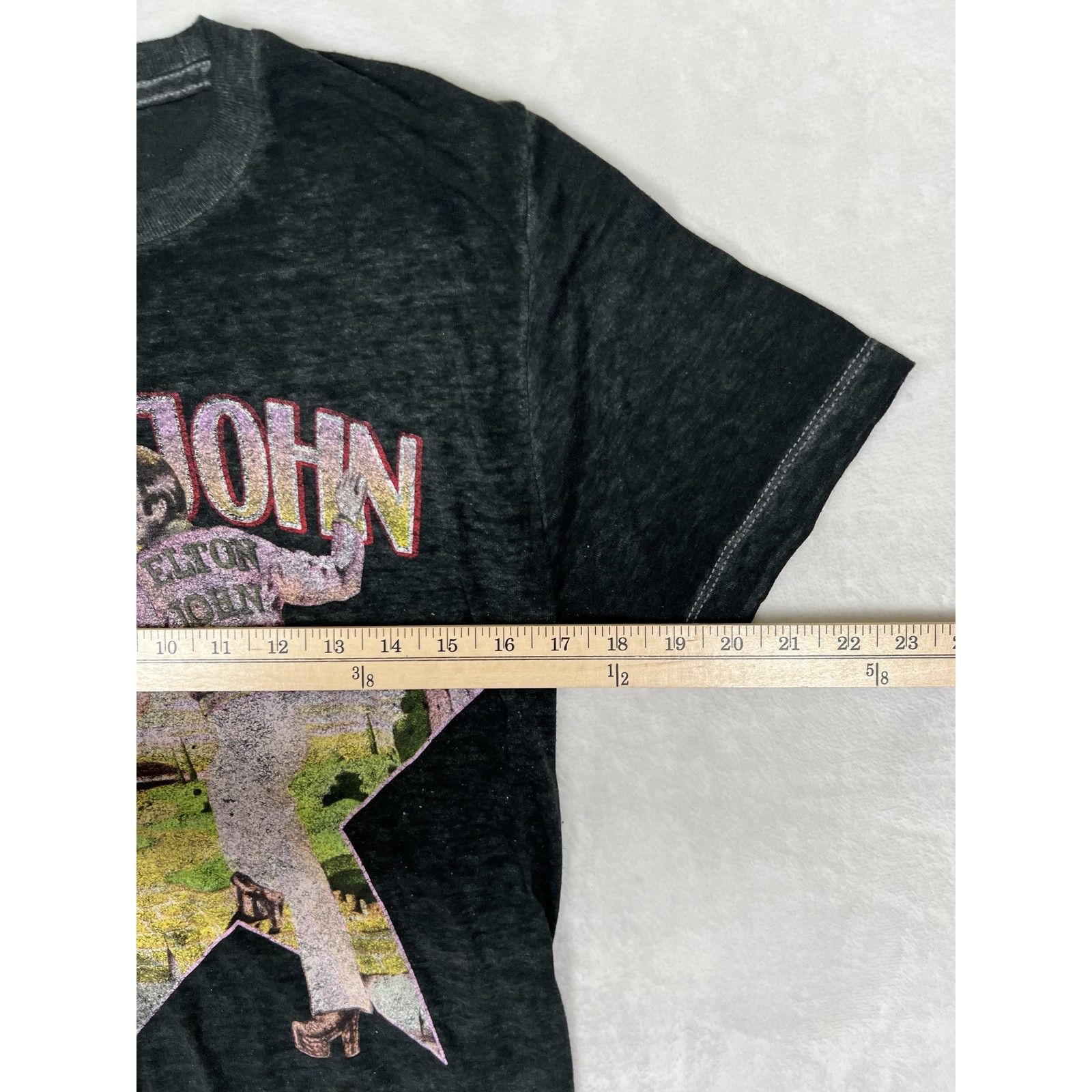 Other Elton John Farewell Yellow Brick Road T-Shirt Mens Small Bla Size US S / EU 44-46 / 1 - 8 Thumbnail