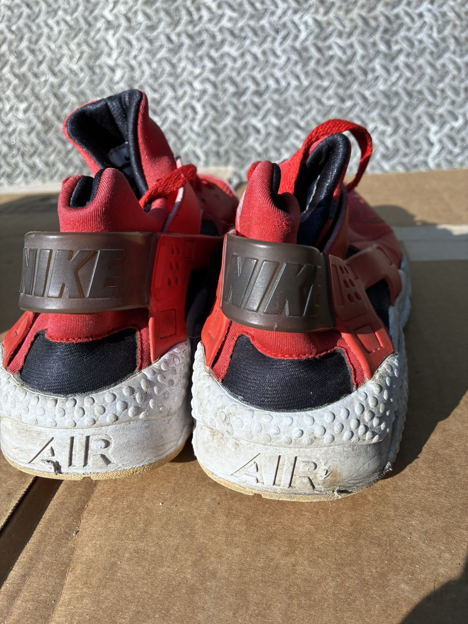 Nike Nike Air Huarache Habanero Red/Black 318429-609 Running Size US 12 / EU 45 - 3 Thumbnail