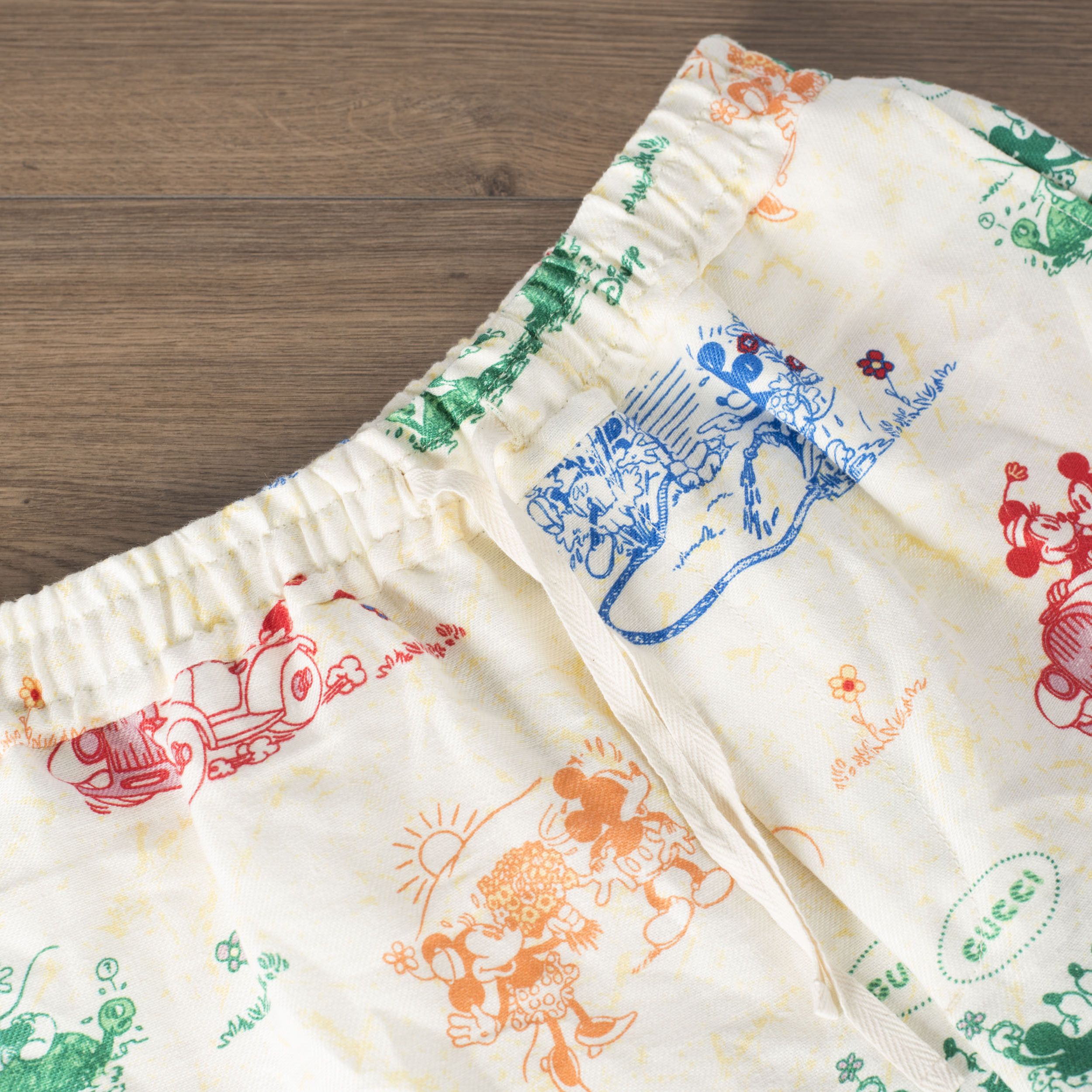 Gucci x Disney Ivory Linen Shorts Size US 32 / EU 48 - 9 Thumbnail
