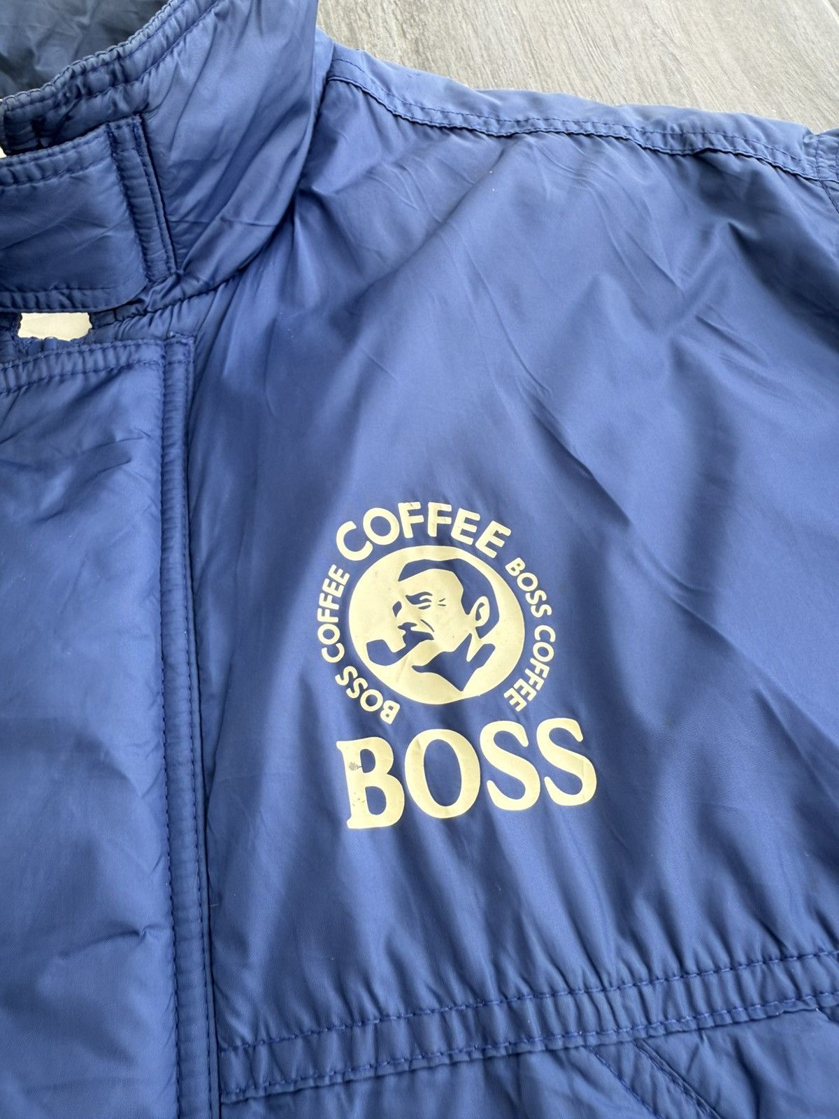 Japanese Brand Vintage 90’s SUNTORY COFFEE BOSS Puffer Bomber Jacket Size US L / EU 52-54 / 3 - 8 Thumbnail