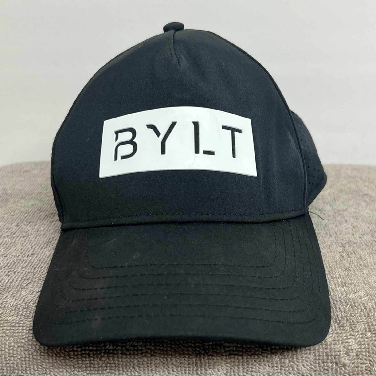 Other BYLT Premium Basics Black Baseball Hat Cap SnapBack Gym Size ONE SIZE - 1 Thumbnail