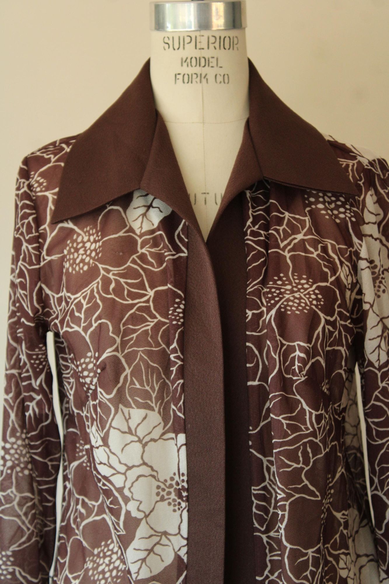 Vintage Vintage 1970s Shirt, Dagger Collar Floral Print Open Blouse Size M / US 6-8 / IT 42-44 - 3 Thumbnail