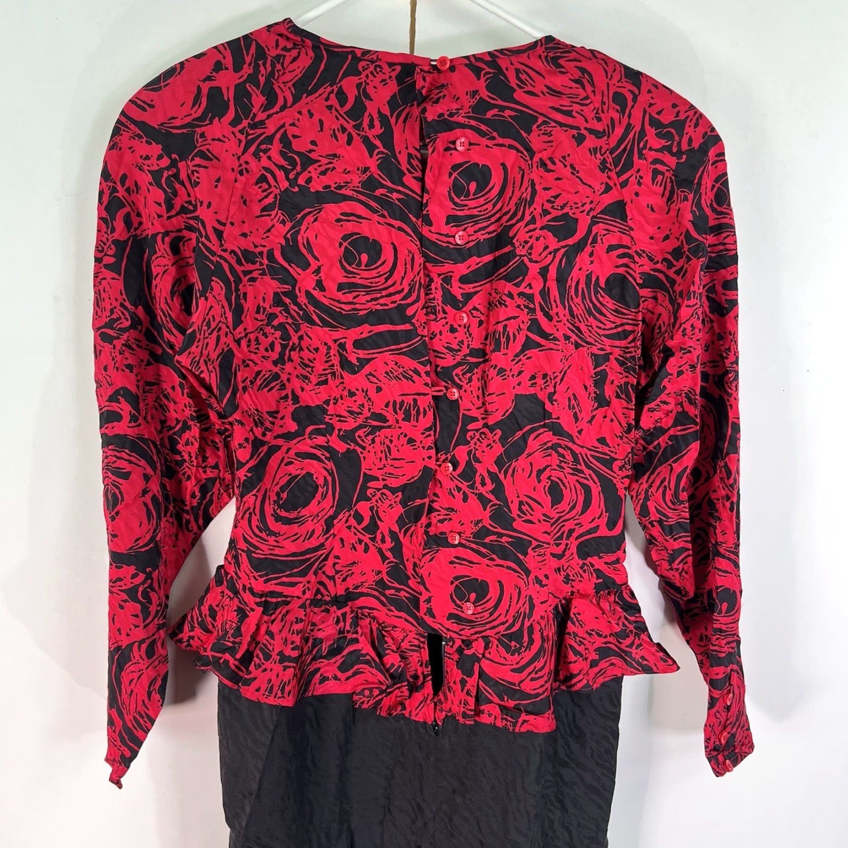 Vintage VINTAGE Argenti Rose Floral 100% Silk Dress Womens Size 6 Red Black Knee Length Long Sleeve Round Neck Jacket Dress Size M / US 6-8 / IT 42-44 - 7 Thumbnail