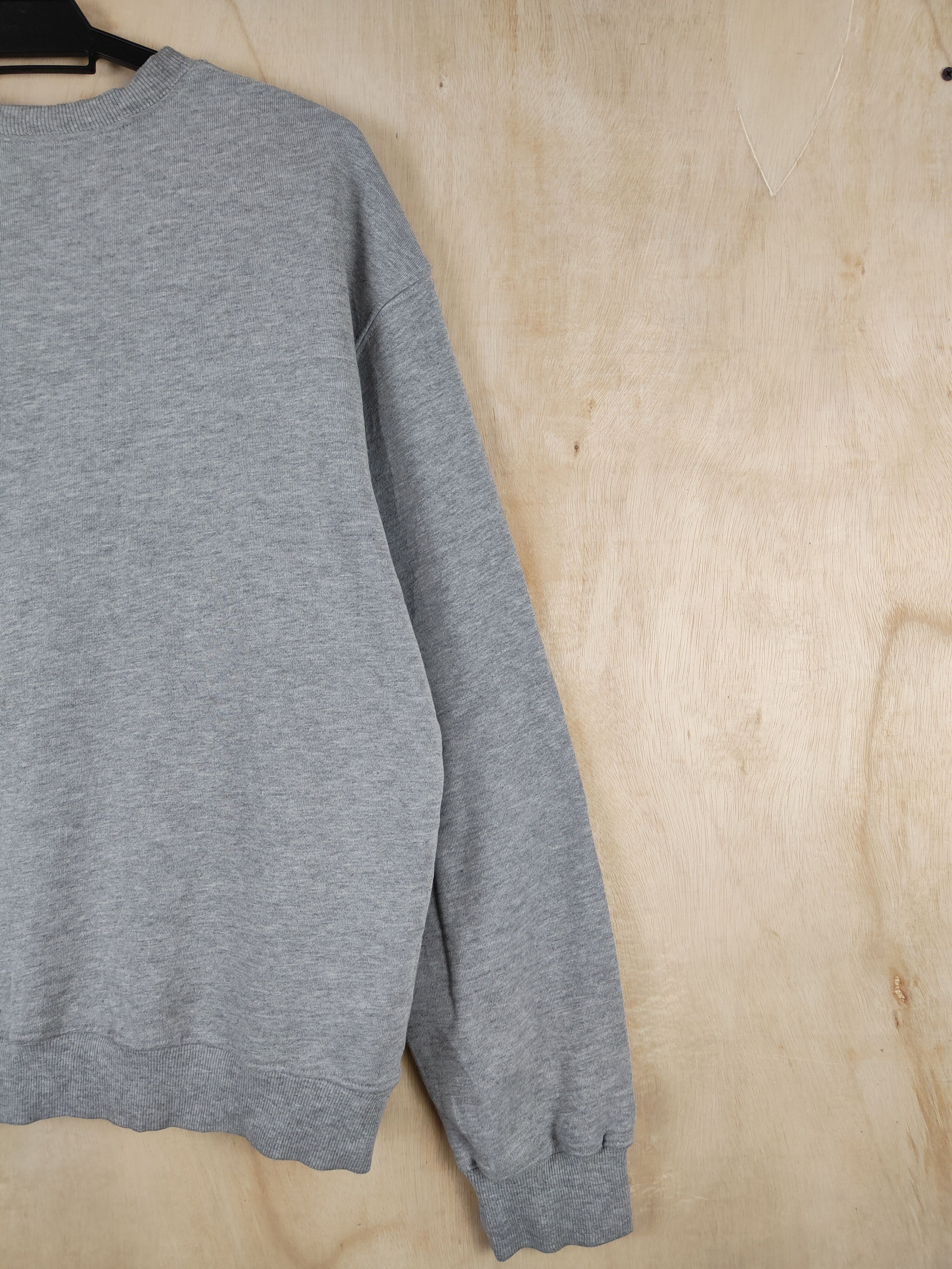 Japanese Brand × Vintage Love Thirteen Gray Sweatshirts #S2518 Size US L / EU 52-54 / 3 - 10 Thumbnail