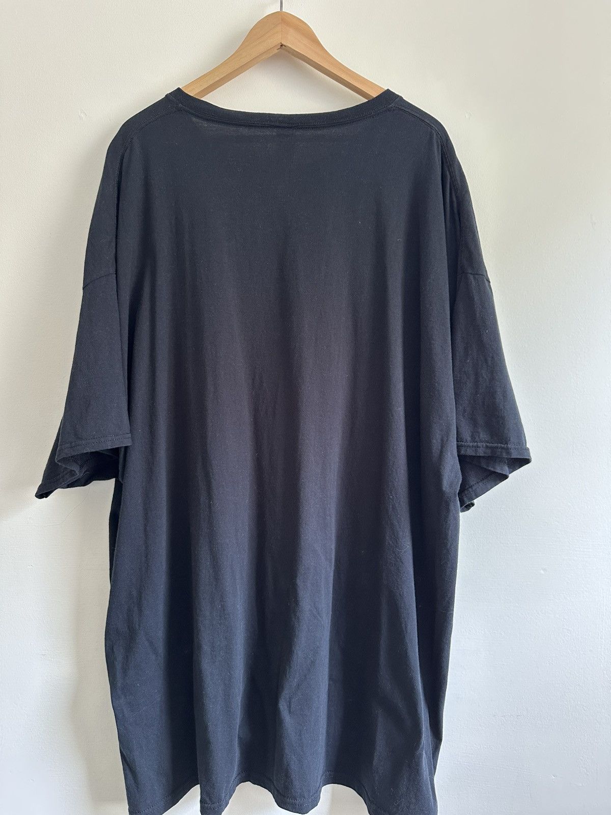 Fruit Of The Loom “Electric Dual Orb” Graphic Tee – 4XL Size US XXL / EU 58 / 5 - 2 Thumbnail