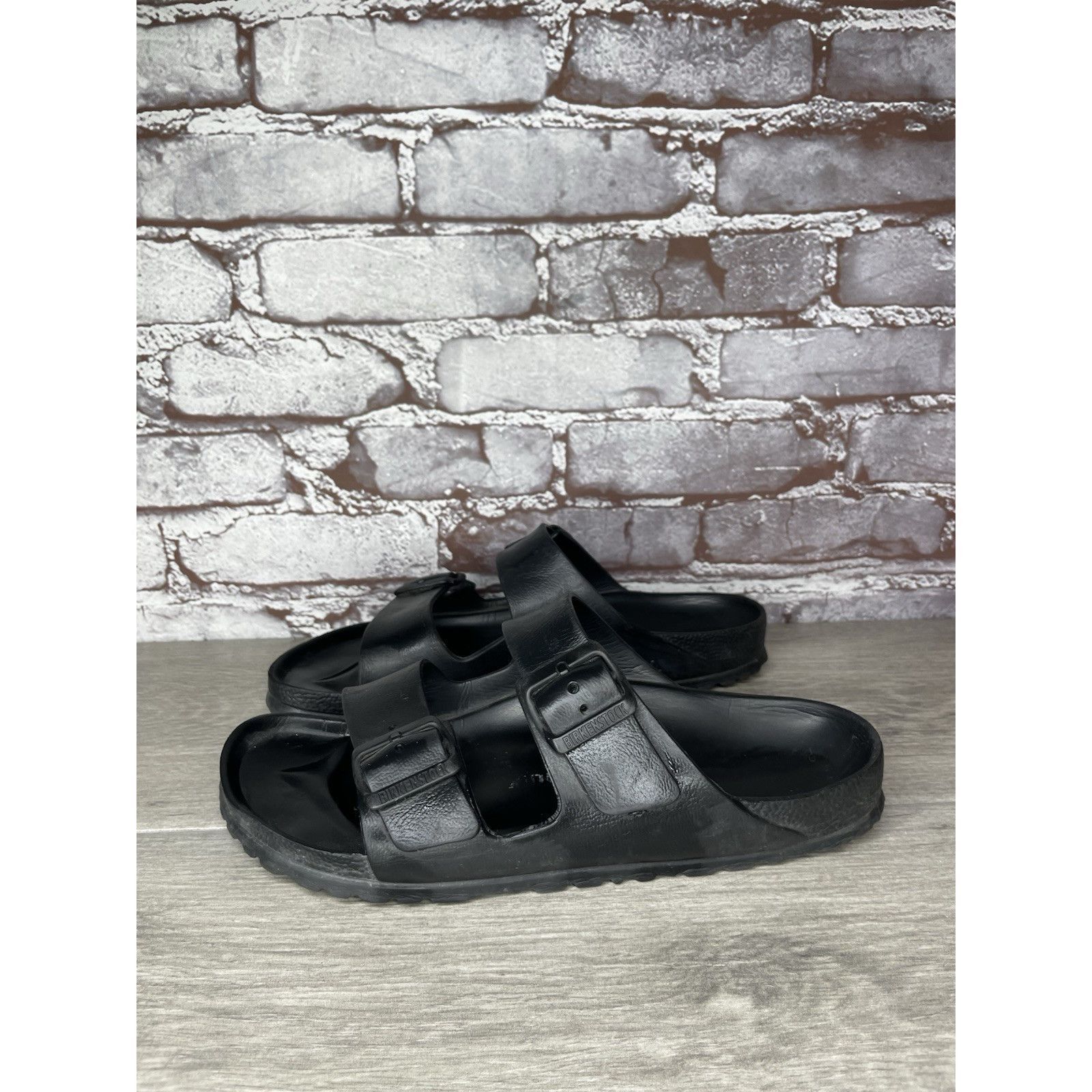 Birkenstock Birkenstock Arizona Essentials EVA Black Foam Slides Sandals Size US 7.5 / IT 37.5 - 21 Thumbnail