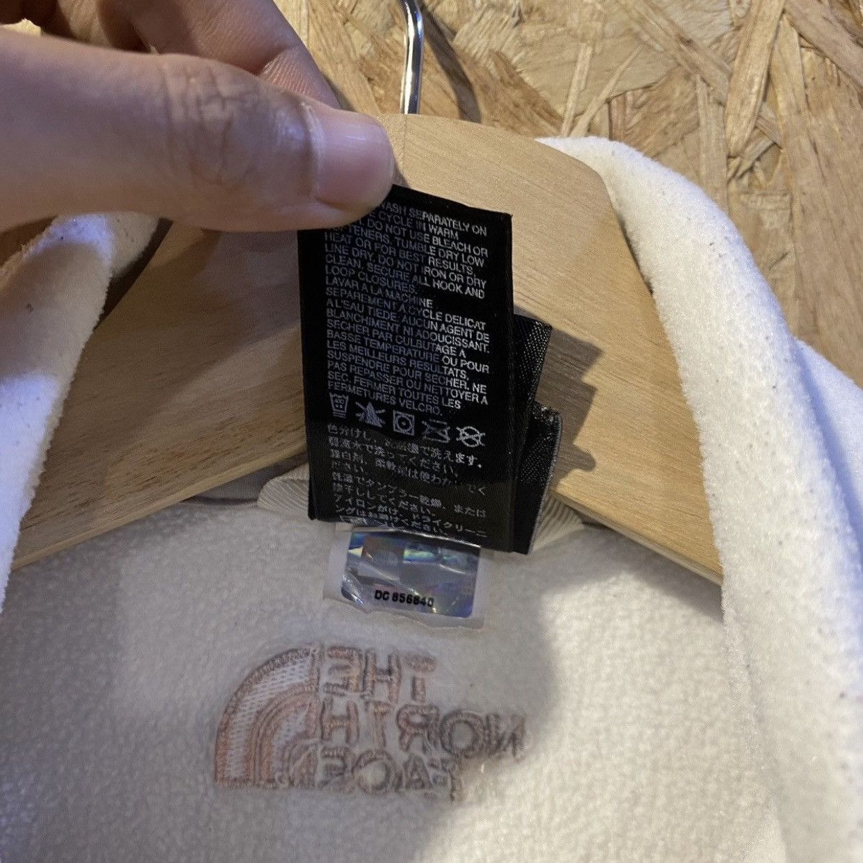 The North Face The North Face Girl’s Fleece Jacket Can Fit Women Size M Size M / US 6-8 / IT 42-44 - 13 Thumbnail