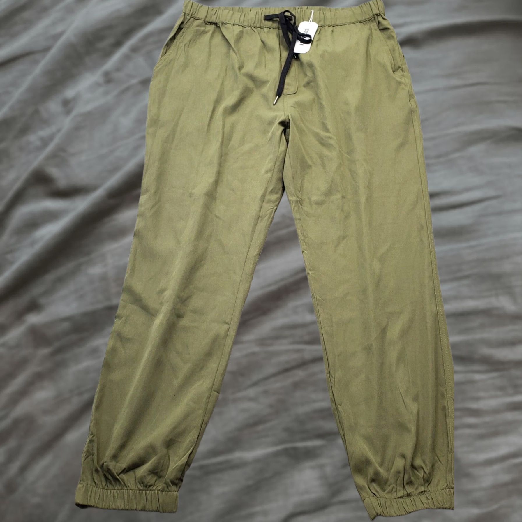 Vintage Coofandy Mens XL Green Solid Regular Fit Joggers Pants Slash Pockets Drawstring Size US 36 / EU 52 - 1 Thumbnail