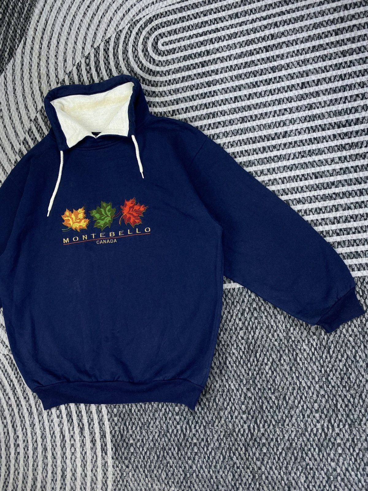 ATTRACTIONS Vintage 90s Attraction Montebello Canada Sweatshirt Size US M / EU 48-50 / 2 - 4 Thumbnail