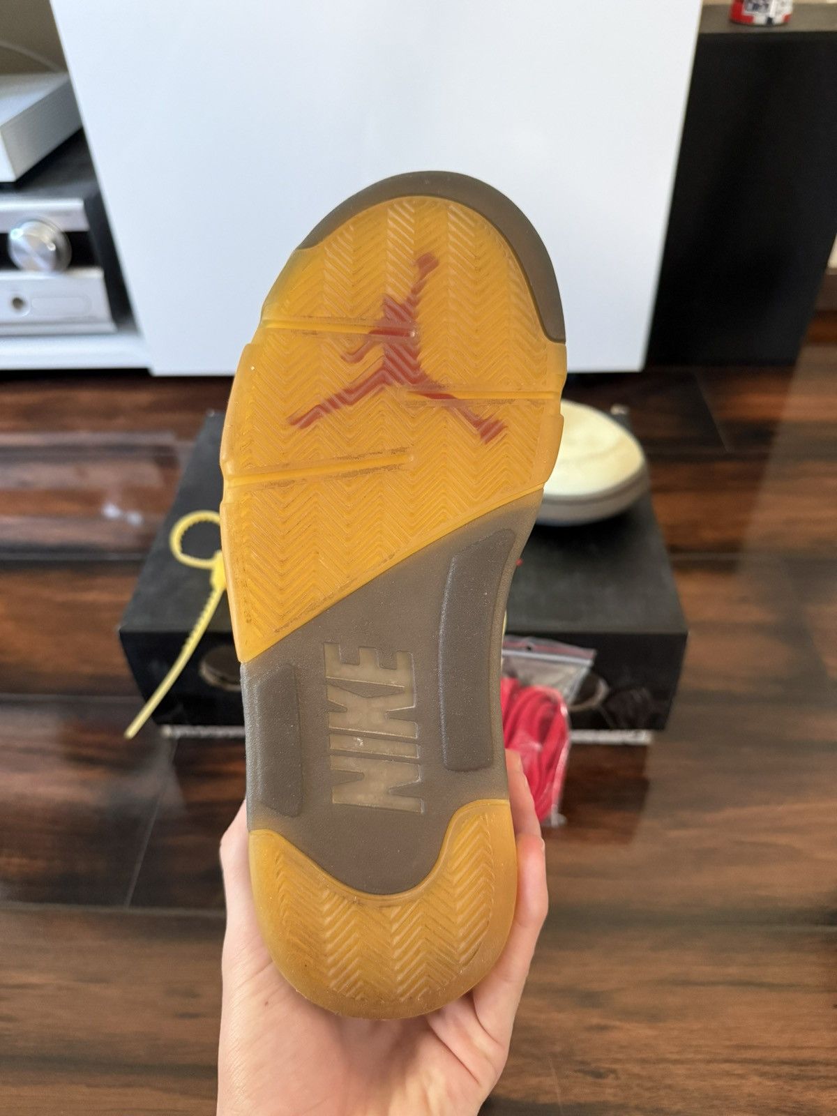 Jordan Brand × Off-White Off-White Jordan 5 Size US 8 / EU 41 - 3 Thumbnail