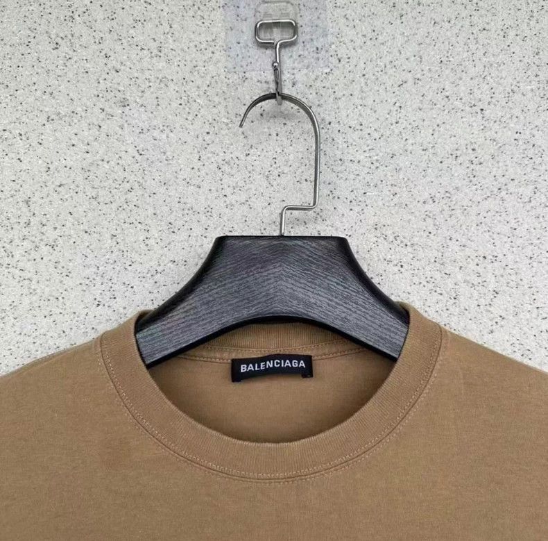 Balenciaga Balenciaga Khaki wheat ear short sleeve Size US L / EU 52-54 / 3 - 2 Thumbnail