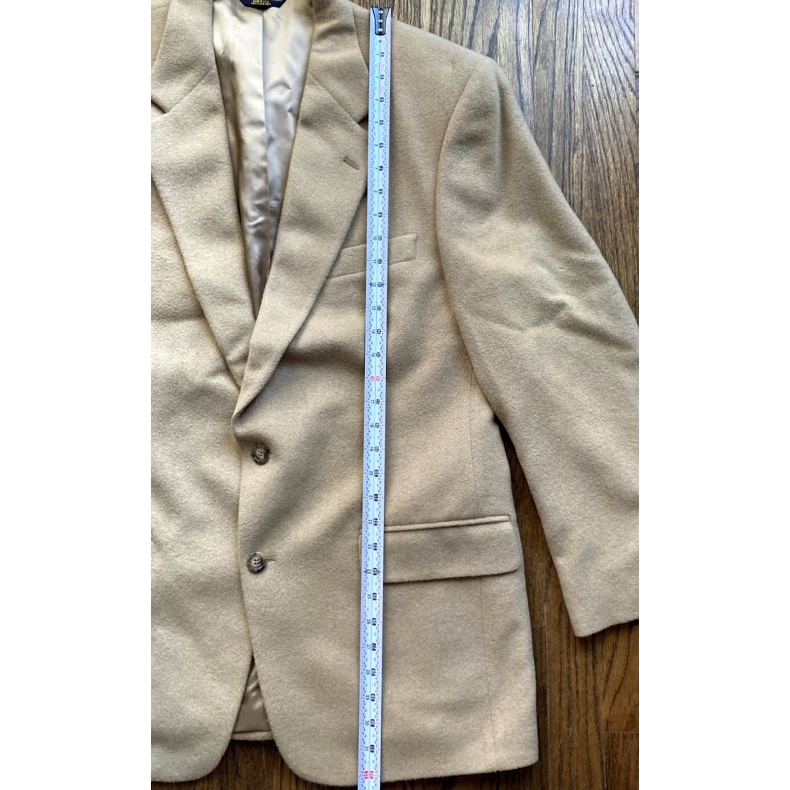 Brooks Brothers Brooks Brothers Blazer Men Size 42R Beige Camelhair 100% Camelhair Jacket USA Made Notch Lapel Single-Breasted Two-Button Front Style Blazer Size 42R - 4 Thumbnail