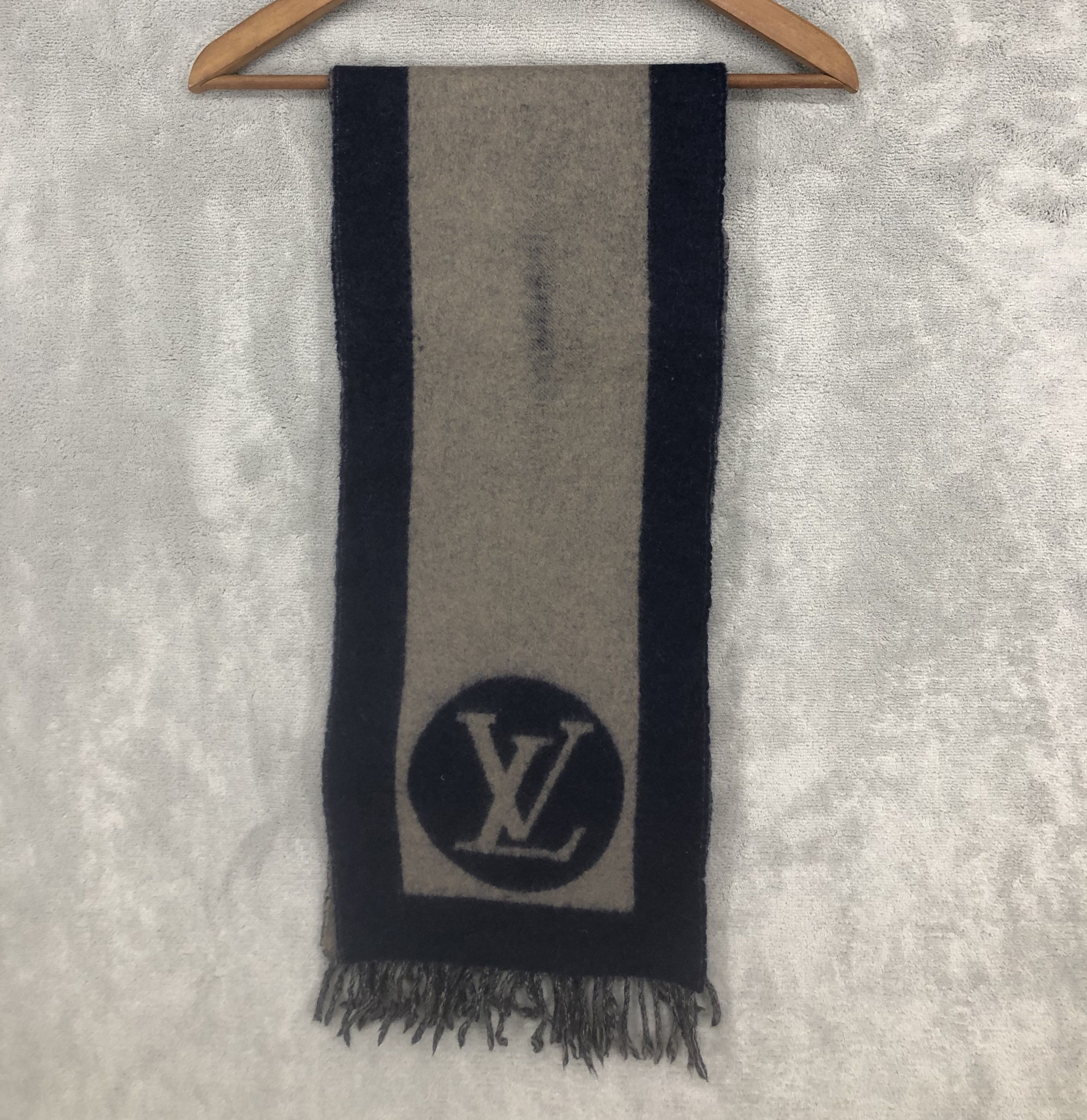 Louis Vuitton Vintage Louis Vuitton Wool Scarf Muffler Size ONE SIZE - 2 Thumbnail