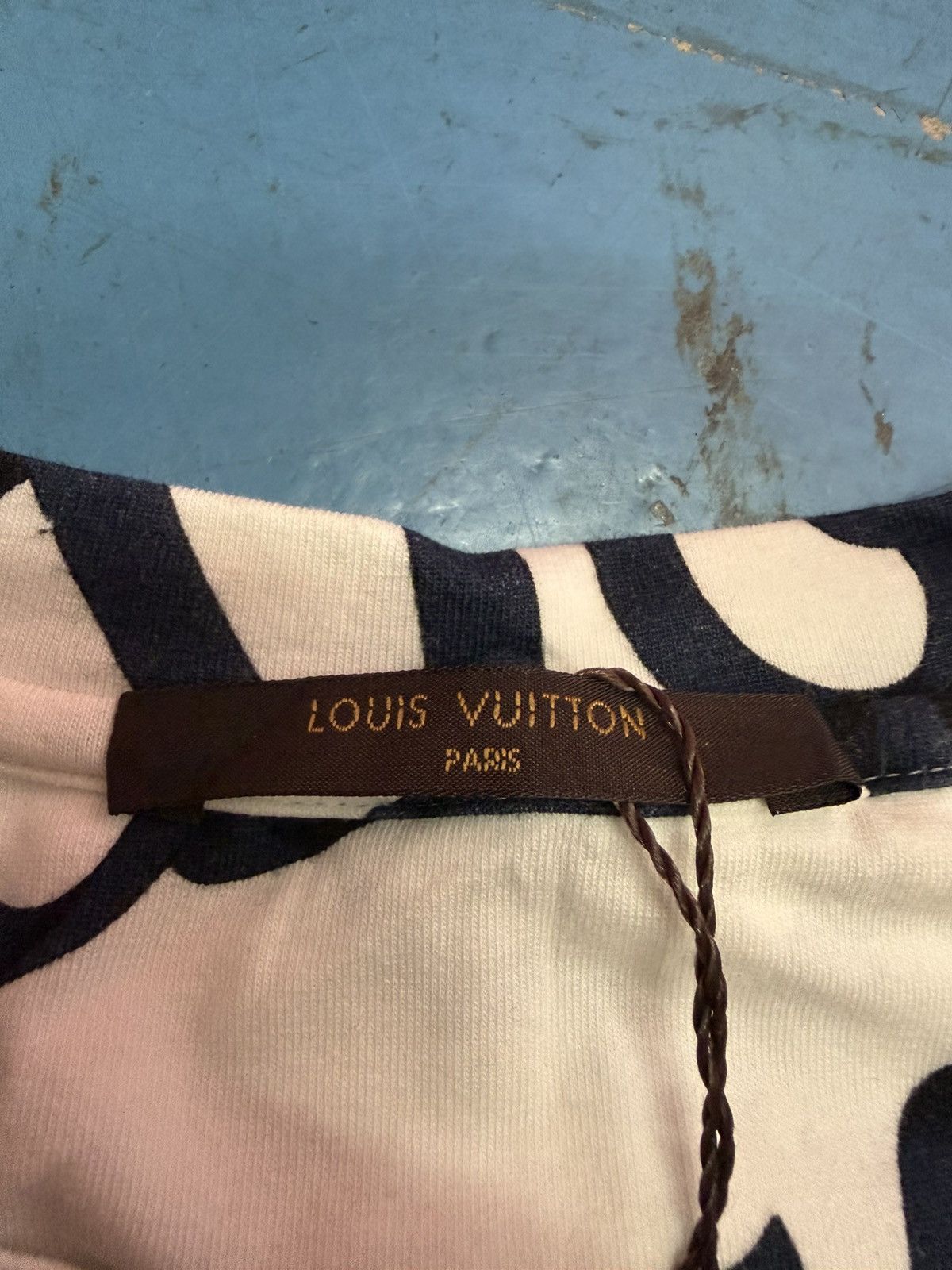 Louis Vuitton LOUIS VUITTON VOGUE WHITE TEE Size US XXL / EU 58 / 5 - 4 Thumbnail