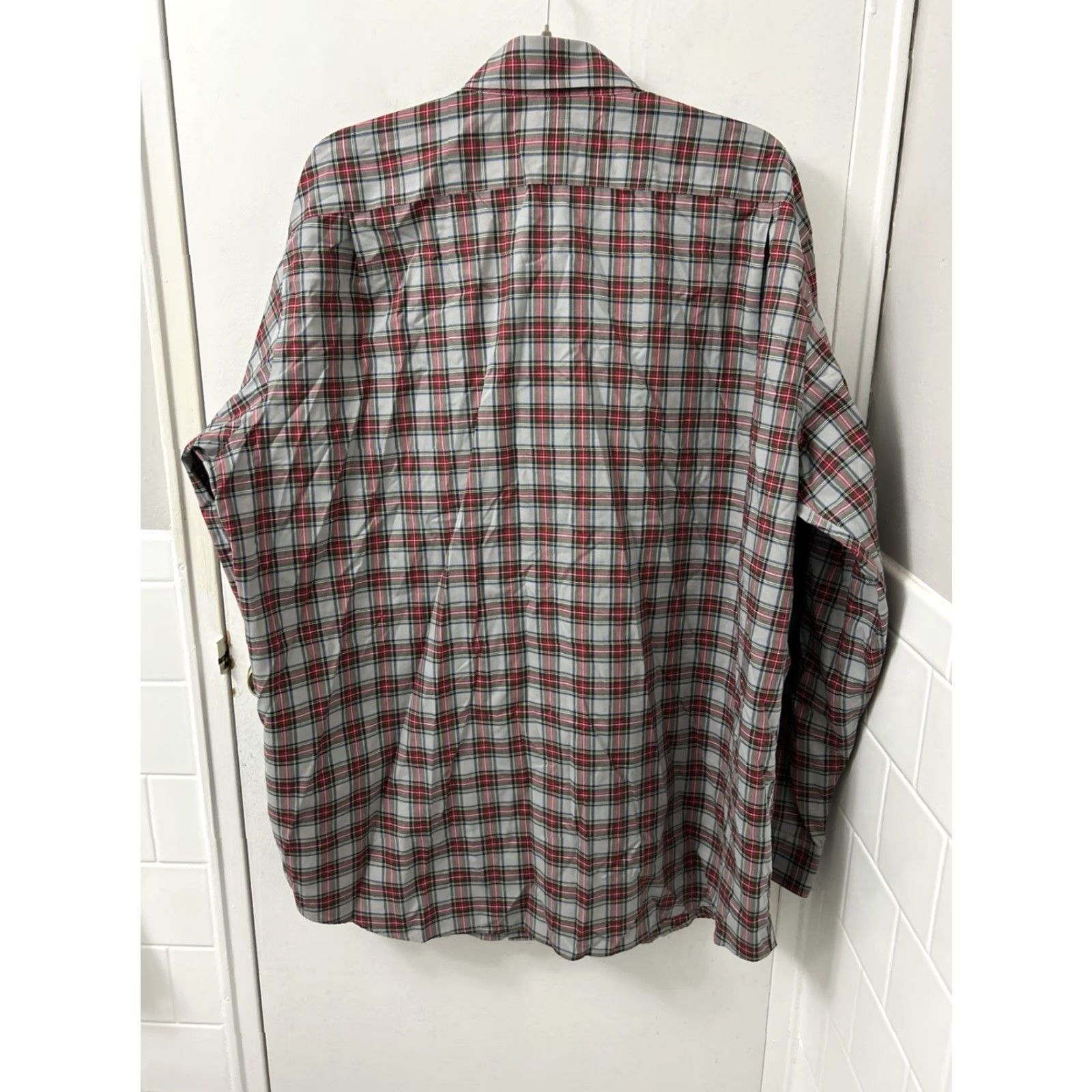 Vintage LL Bean Kennebunk Plaid Sport Shirt Mens XL Gray Red 100% Cotton Long Sleeve Button-Up with Pocket Vintage? No Size US XL / EU 56 / 4 - 7 Thumbnail