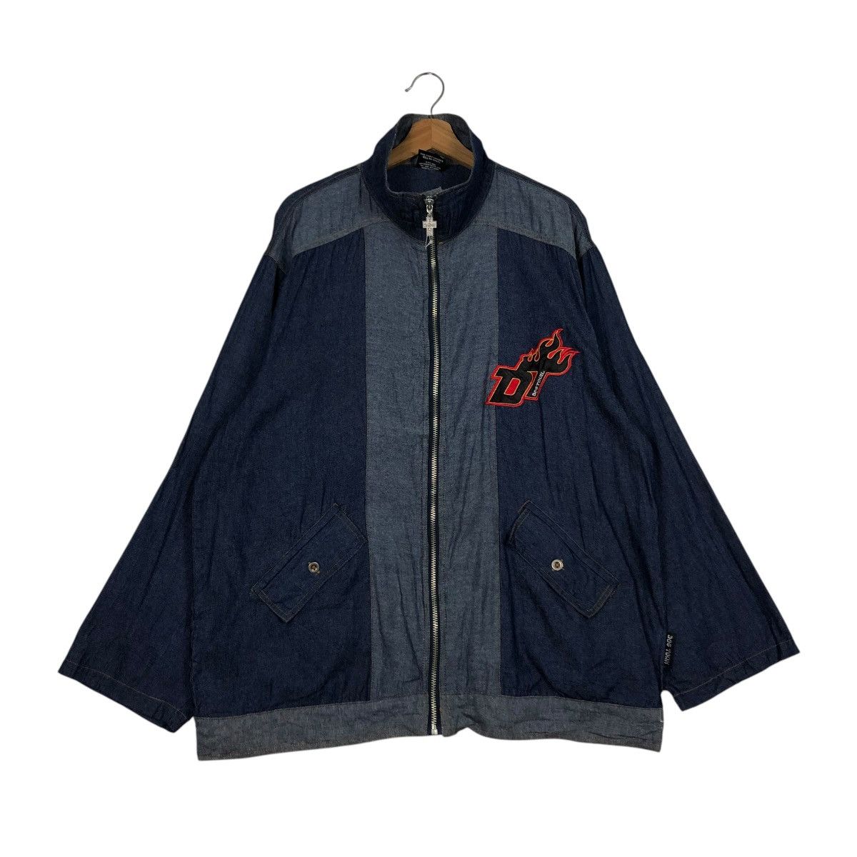 Dogtown 🔥VINTAGE DENIM ZIPPER JACKET DOGTOWN BACKHIT BIG LOGO DESIG Size US M / EU 48-50 / 2 - 3 Thumbnail