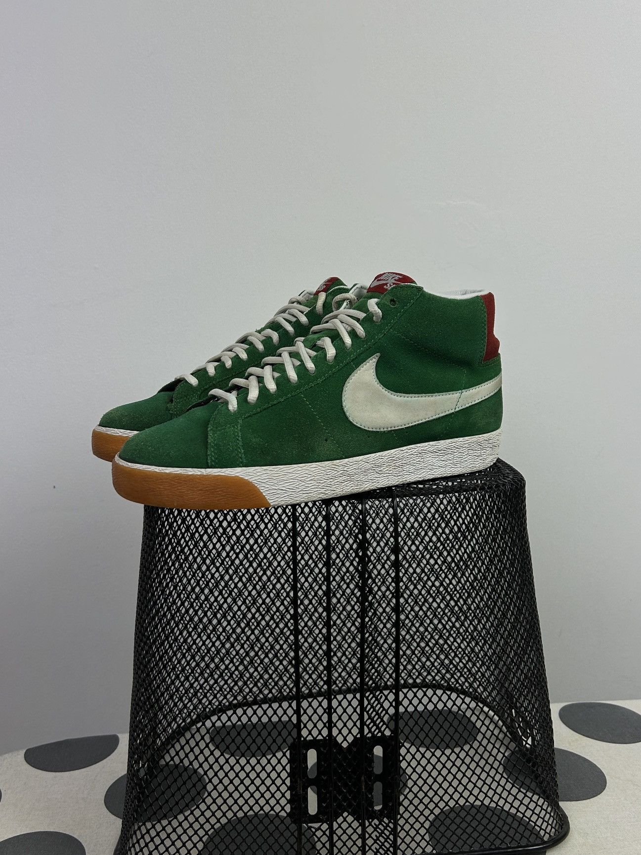 image of Nike Sb Blazer Pine Green 2007S Shoes, Men's (Size 9)