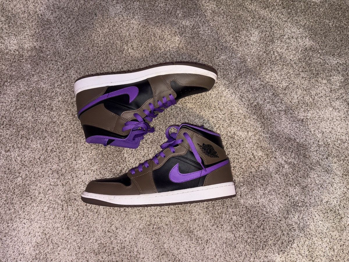 Jordan Brand Air Jordan 1 Mid Palomino Size US 11 / EU 44 - 2 Thumbnail