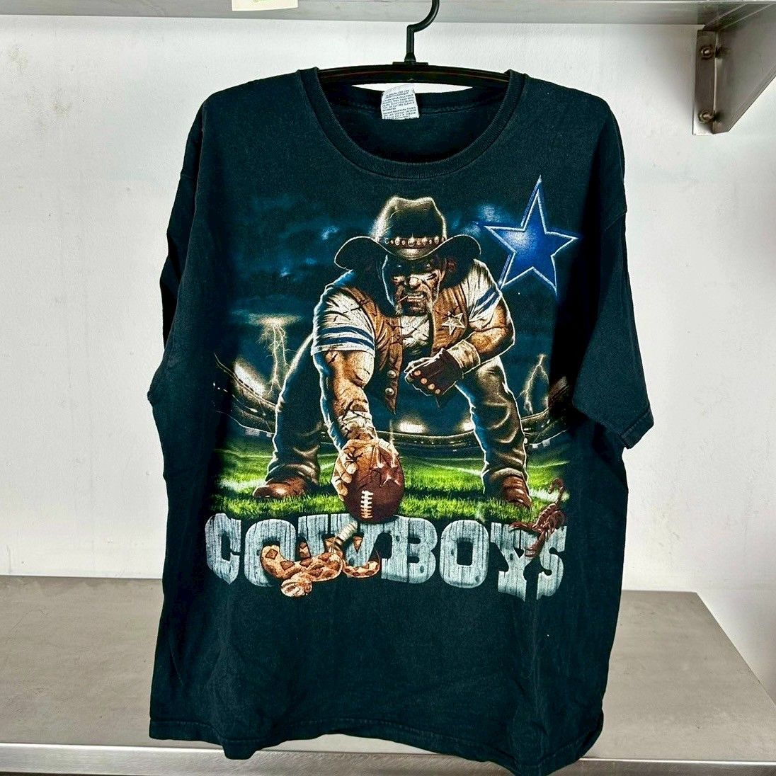 Vintage Vintage 90s Dallas Cowboys Liquid Blue NFL Graphic T-Shirt Size US XL / EU 56 / 4 - 1 Thumbnail