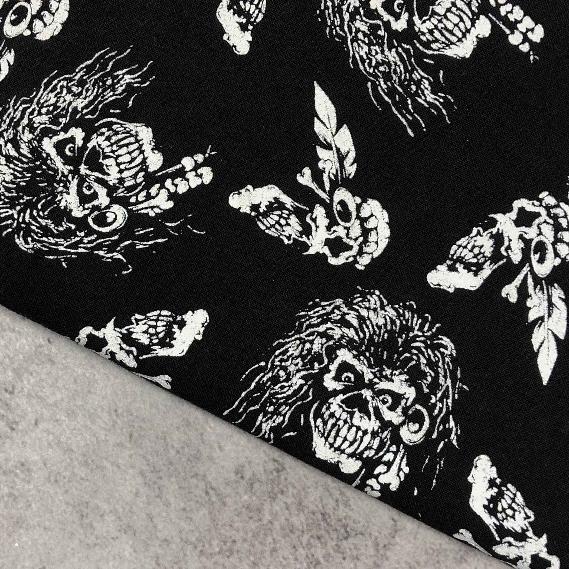 Vintage Vintage Tronseal Skulls Bandana iron maiden eddie Size ONE SIZE - 4 Thumbnail