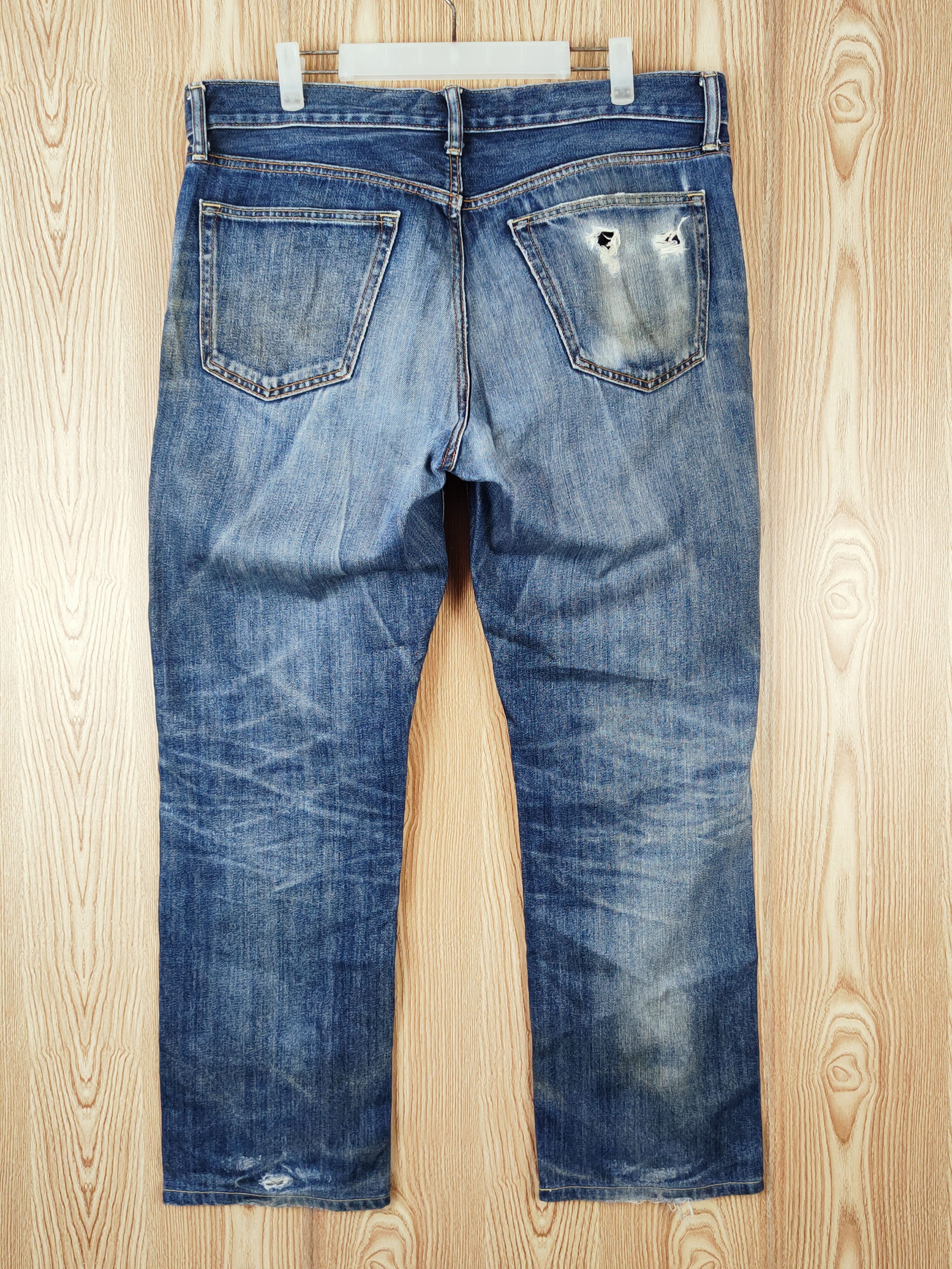 Japanese Brand Uniqlo fabric by kaihara Distressed Ripped Jeans #W947 Size US 36 / EU 52 - 7 Thumbnail