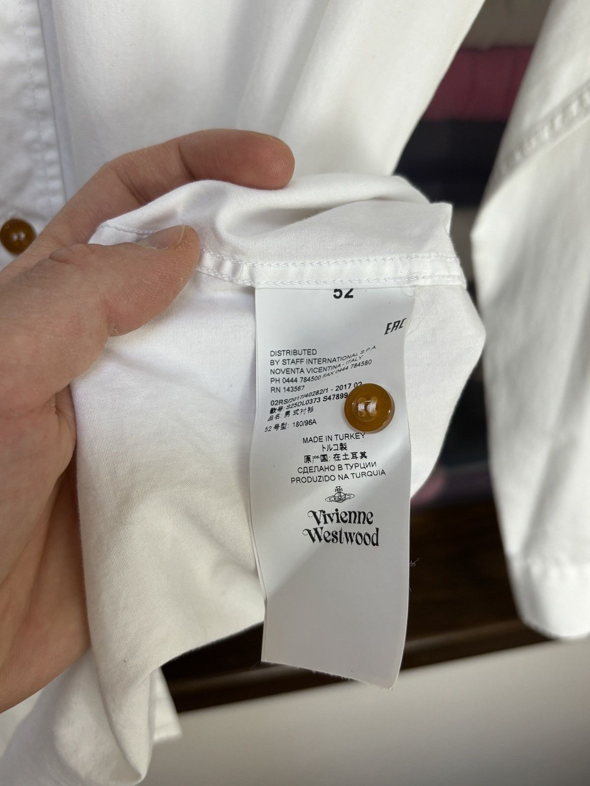 Vivienne Westwood Vivienne Westwood Orb Logo Classic Button Up White Shirt Size US L / EU 52-54 / 3 - 8 Thumbnail