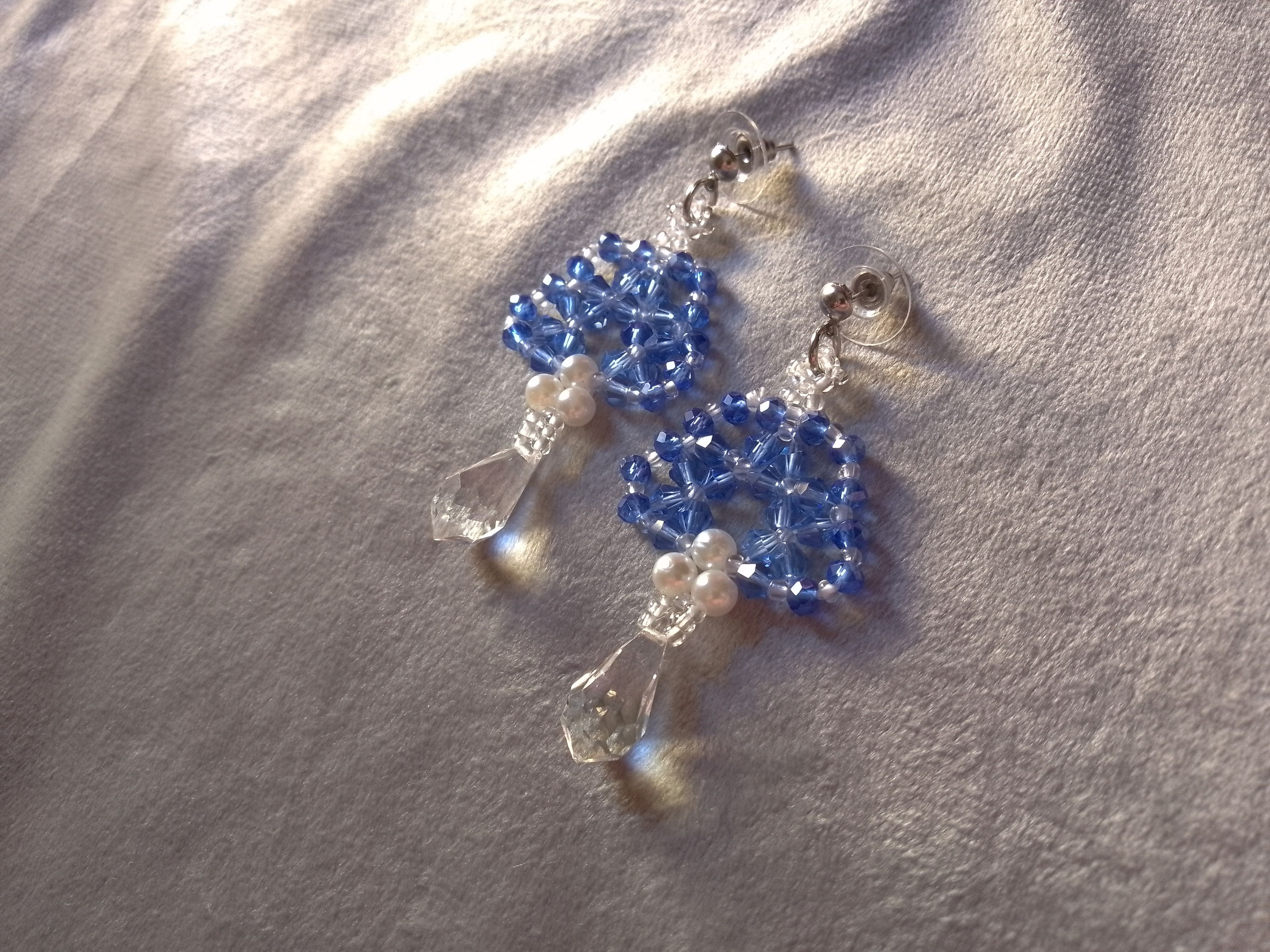 Handmade Earrings. Blue crystal. Elegant. Swarovski teardrop Size ONE SIZE - 1 Thumbnail