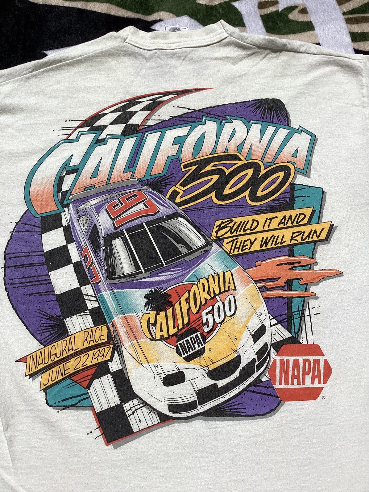 Fruit Of The Loom Vtg 1997 California 500 inaugural race NASCAR/racing Tee Size US XL / EU 56 / 4 - 4 Thumbnail