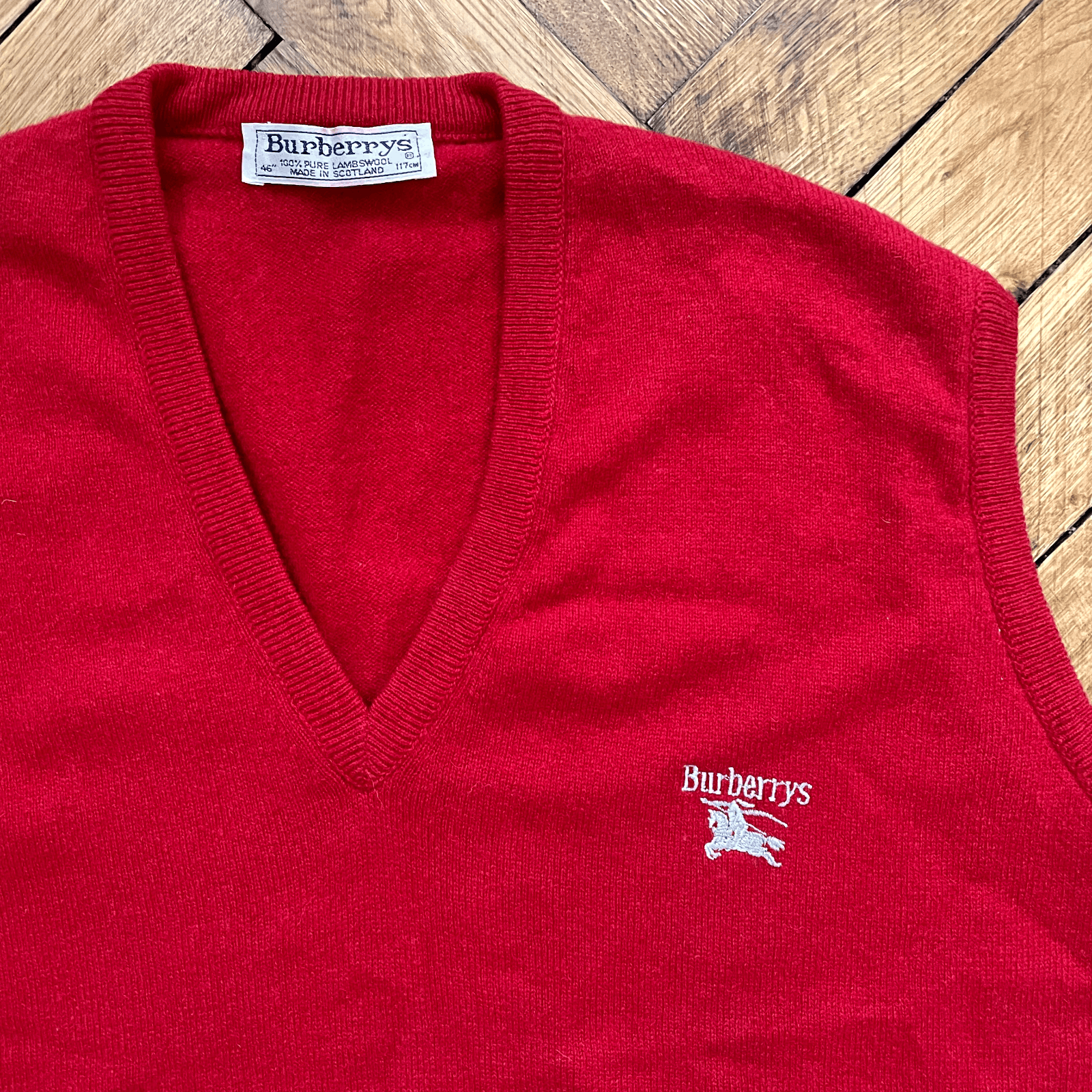 Burberry Burberry Vintage Pure Wool Vest Red Size L Size US L / EU 52-54 / 3 - 5 Thumbnail