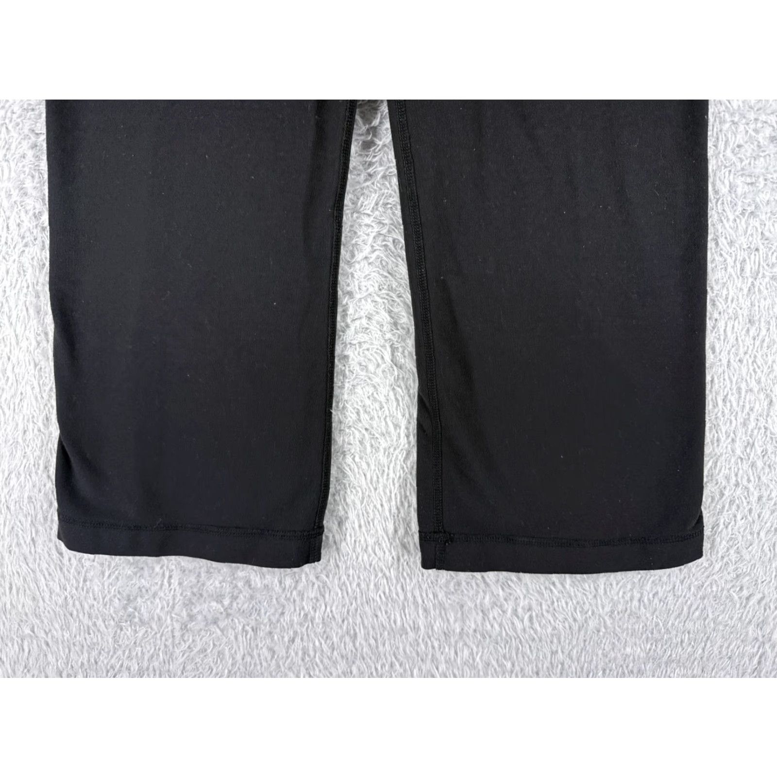 Lululemon Lululemon Pants Women 4 Black Wide Leg Crop 20" Gym Yoga Workout Casual READ Size 27" / US 4 / IT 40 - 2 Thumbnail