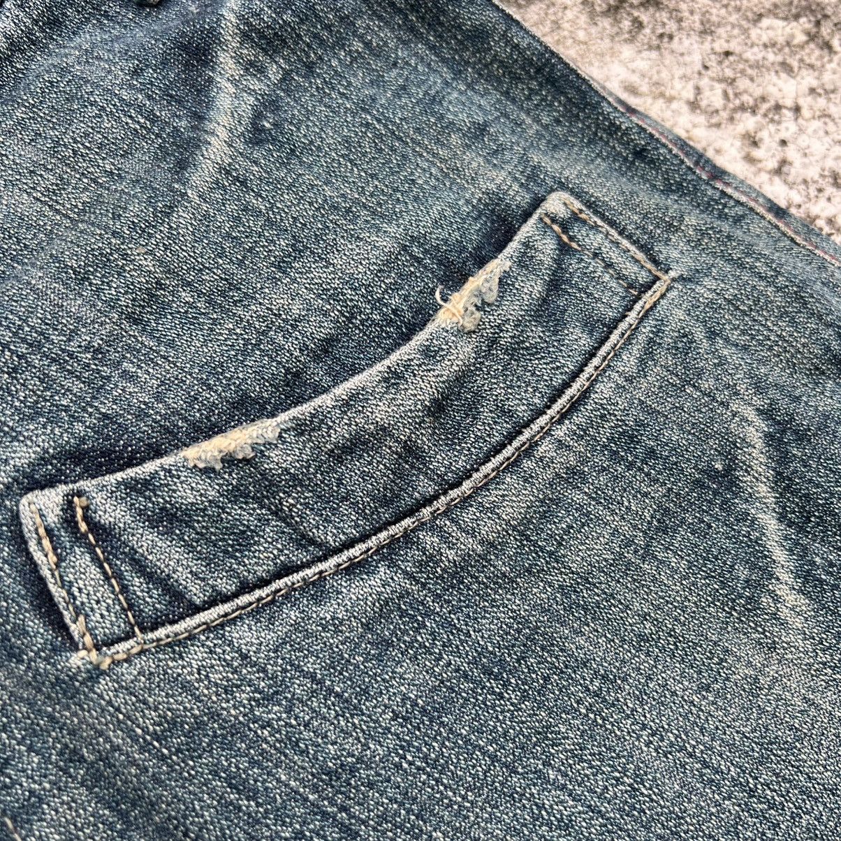 Japanese Brand “RARE” VINTAGE FADED BLUE JEANS WITH RARE ANGLED POCKETS Size US 33 - 10 Thumbnail