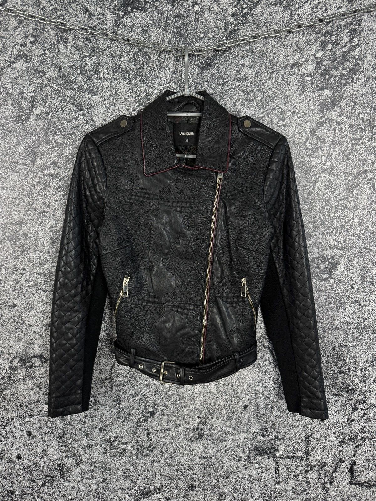Desigual Desigual Pakaian Jadi Wanita Faux Leather Jacket Size 38 Size XS / US 0-2 / IT 36-38 - 1 Thumbnail