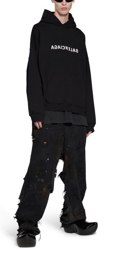 Balenciaga o1s1rm1125 Mirror Hoodie Oversized in Black Size US M / EU 48-50 / 2 - 6 Thumbnail