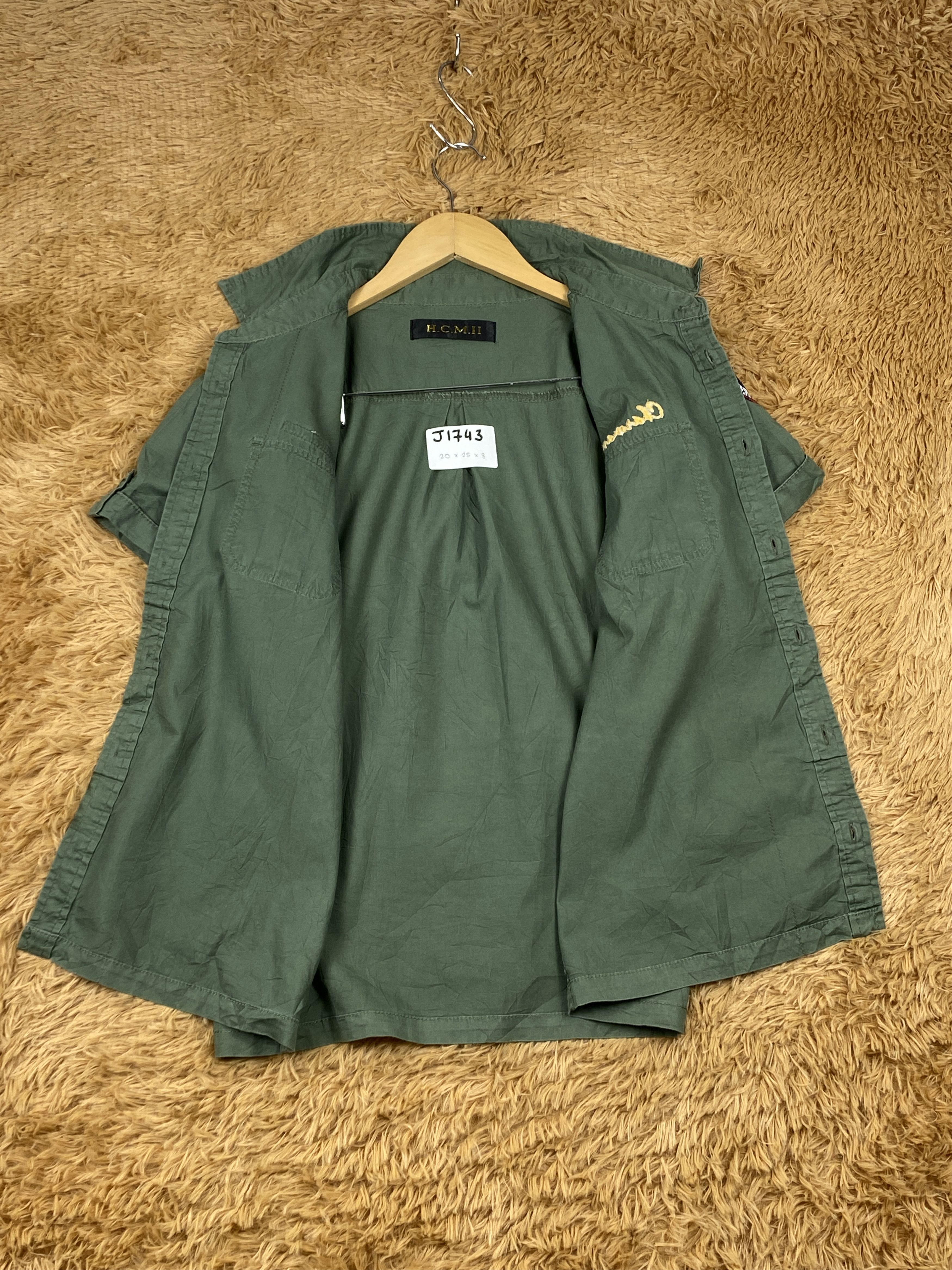 Japanese Brand Vintage Japanese Brand Short Sleeve T-Shirt Size M / US 6-8 / IT 42-44 - 5 Thumbnail