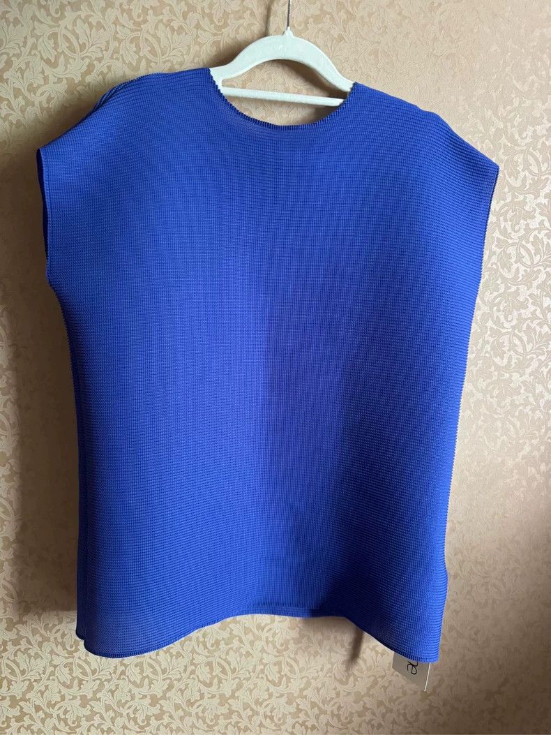 Issey Miyake Issey Miyake size:one size Blue round-neck short-sleeved s Size XS / US 0-2 / IT 36-38 - 2 Thumbnail