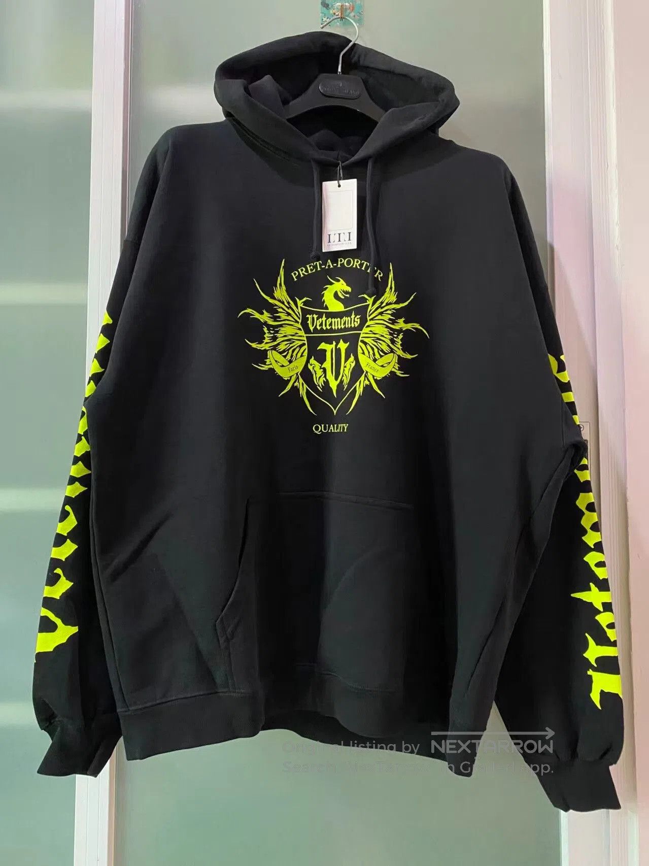 Vetements vetements logo print hooded sweatshirt size M. Size US M / EU 48-50 / 2 - 1 Thumbnail